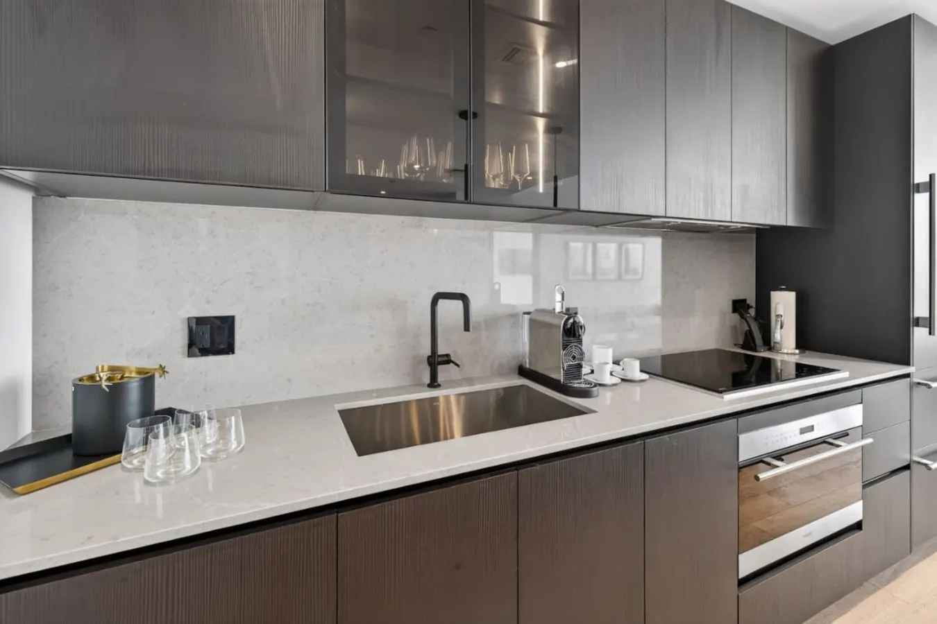2BR Miami Luxury Suite in Condo w/Resort Amenities 7