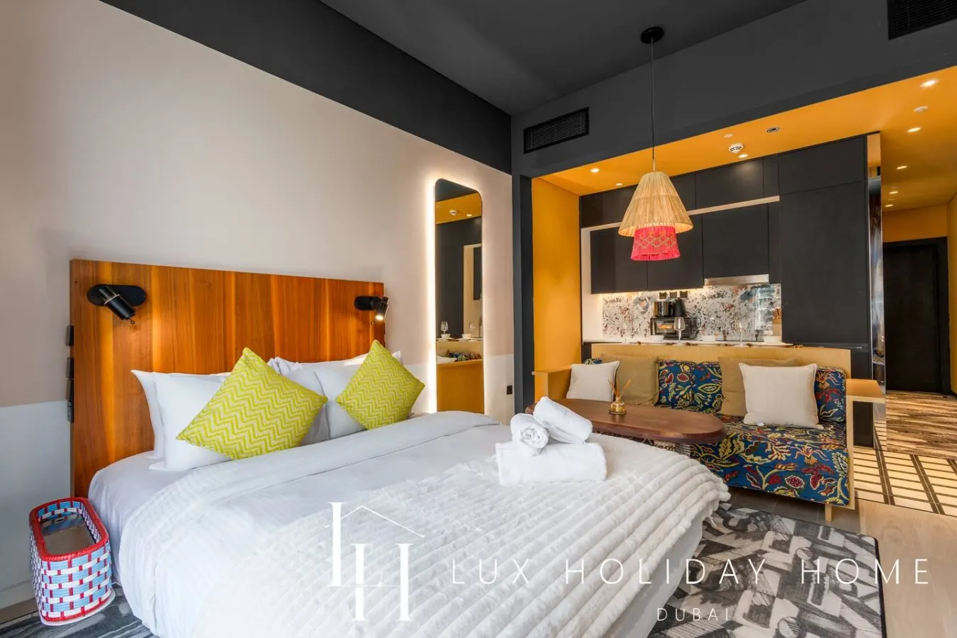 LUX The Five Star Modern Studio 2 9