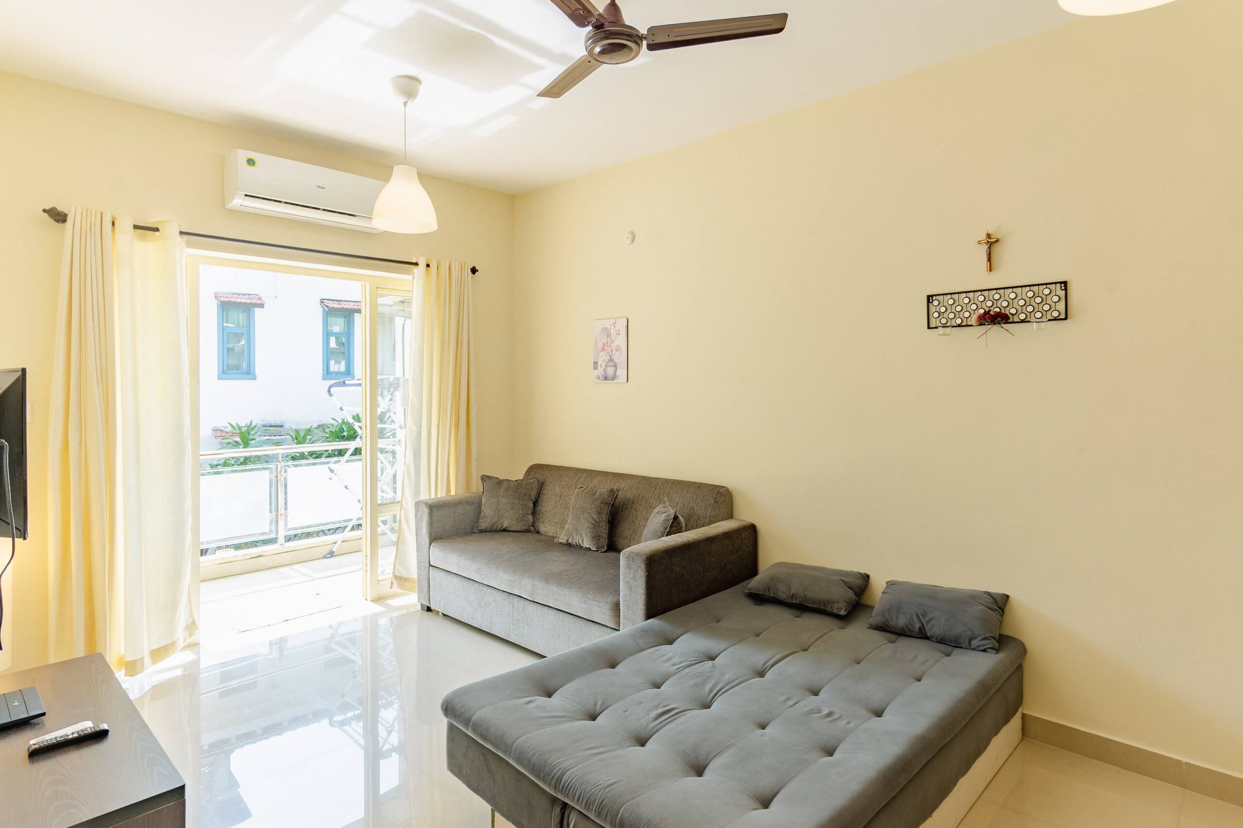 Mashis by Akaya Collective | 1BHK | Beach - 4 mins 8