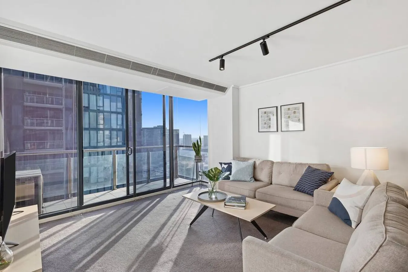 Amy: 2 Bed, 2 Bath Apartment 7