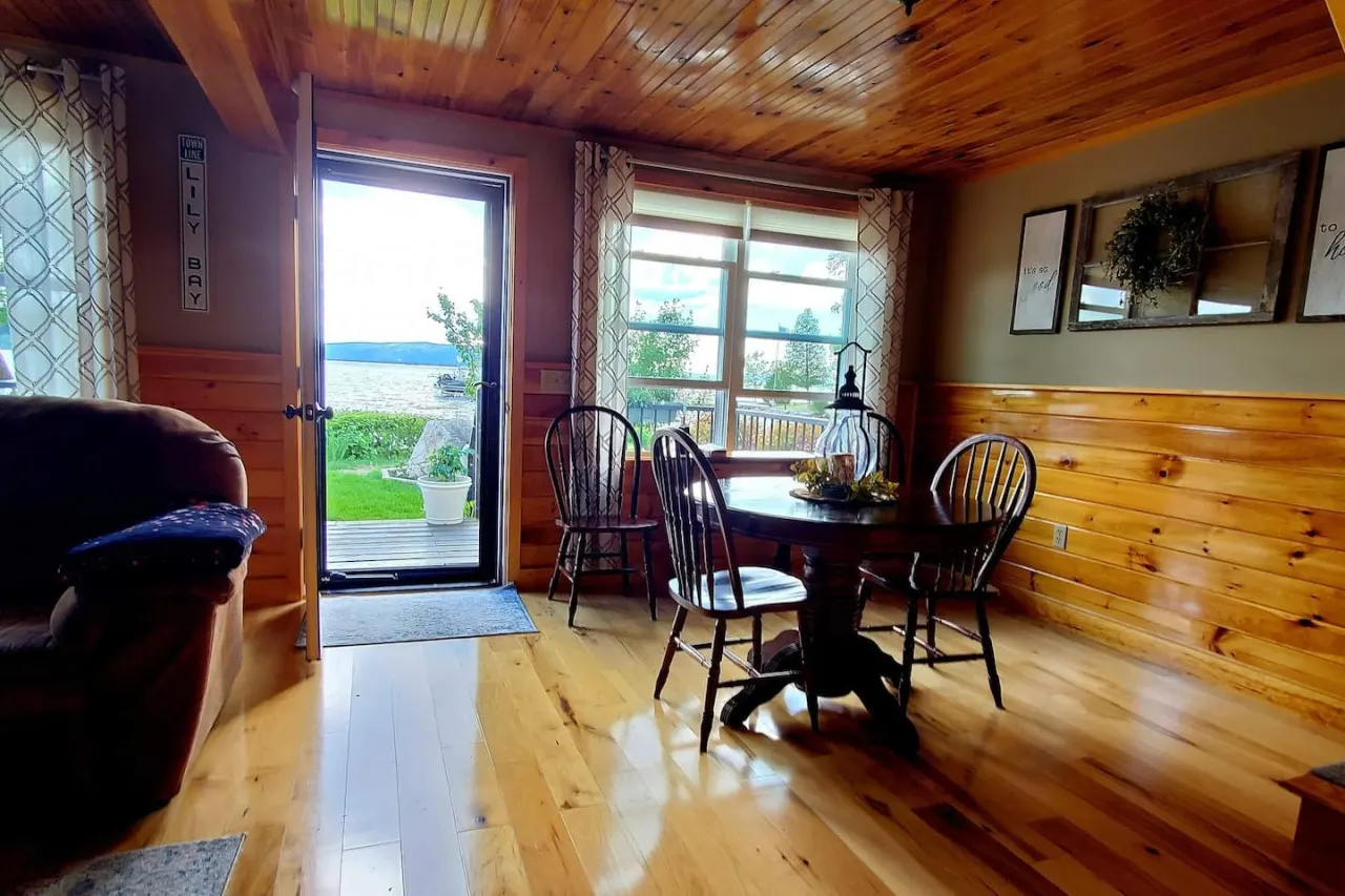 Cozy Cottage 13