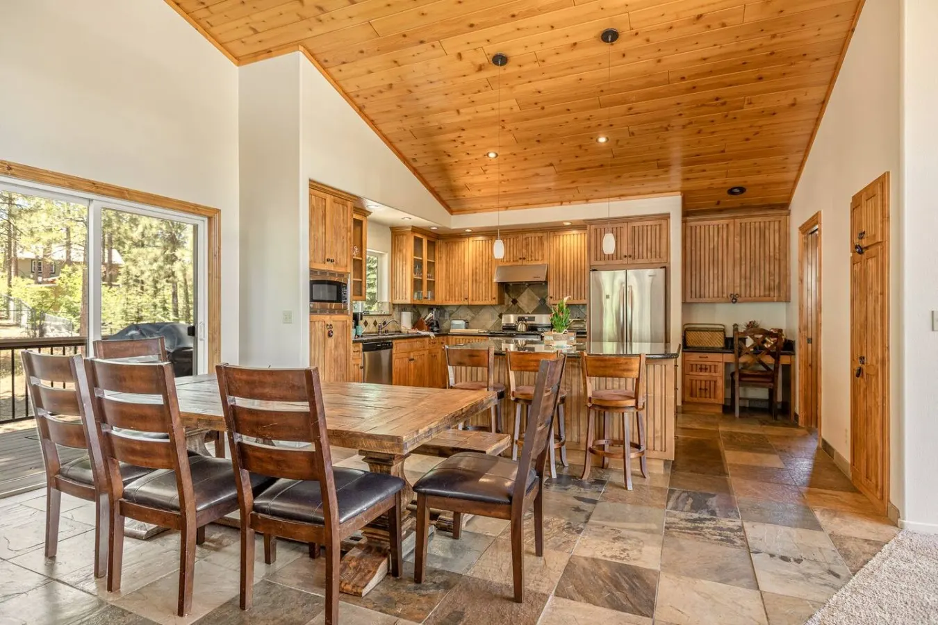 Snowboard Shores - Walk to Lake, MTN Views & Games 13
