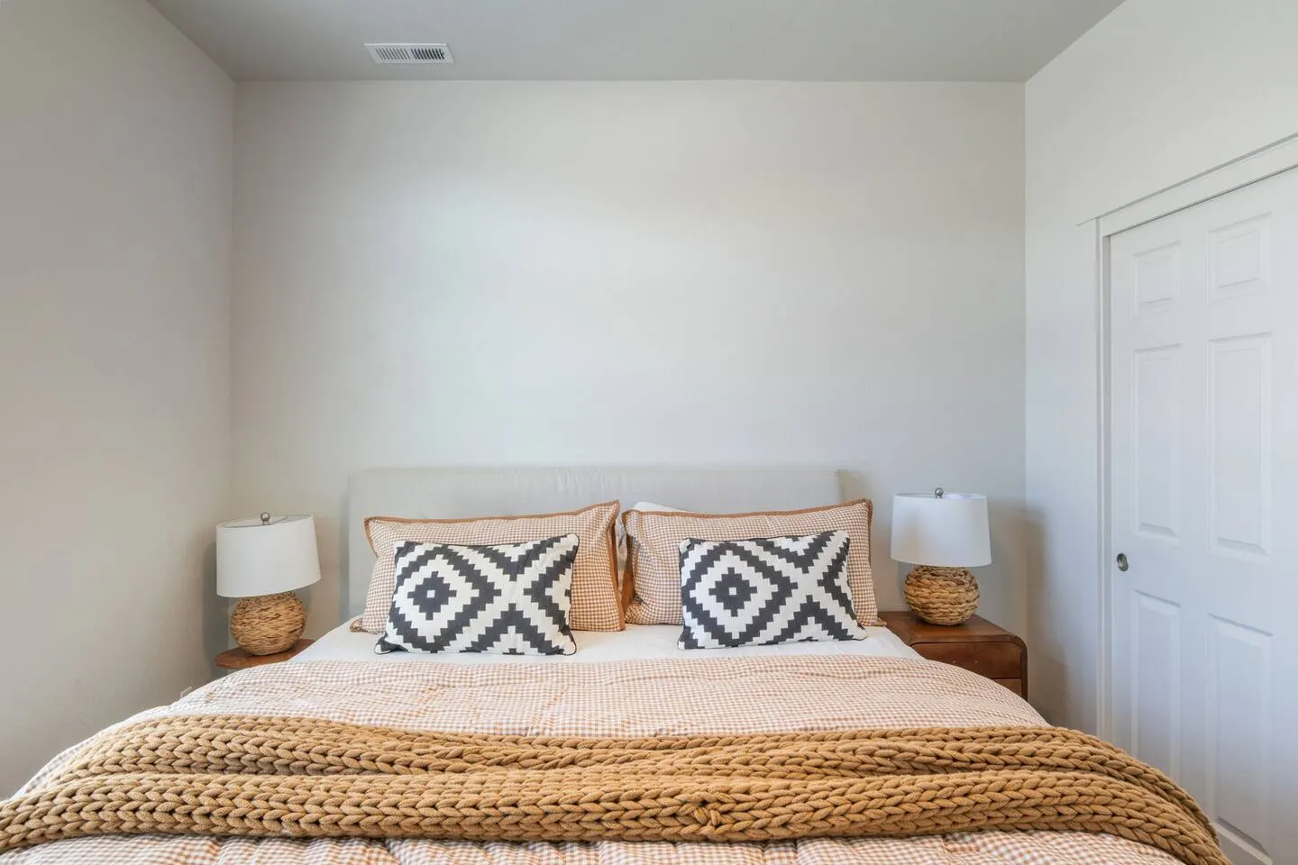 King Suites Sleeps 10 Large Garage St Lukes 17