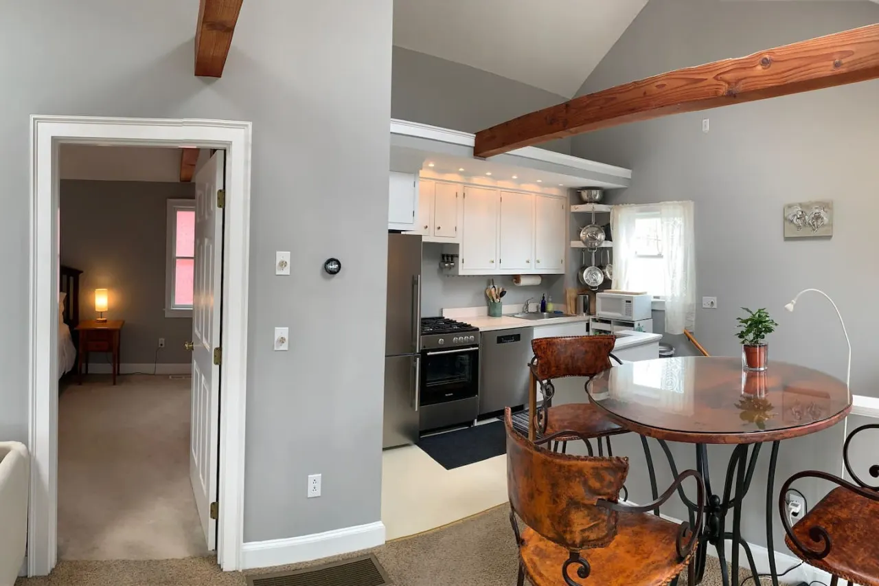 Loft Hideaway in Falmouth Village 8
