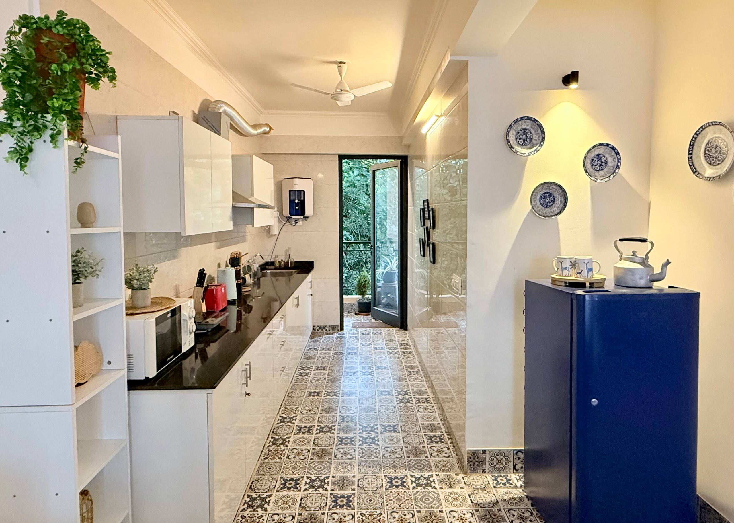 Pool & Hill View 2BHK | 8 min to Thalassa 17