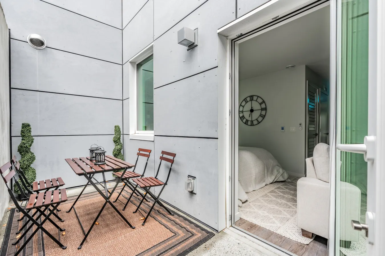 Queen Anne Apartment- Spacious, Walkable, Rooftop Views 19