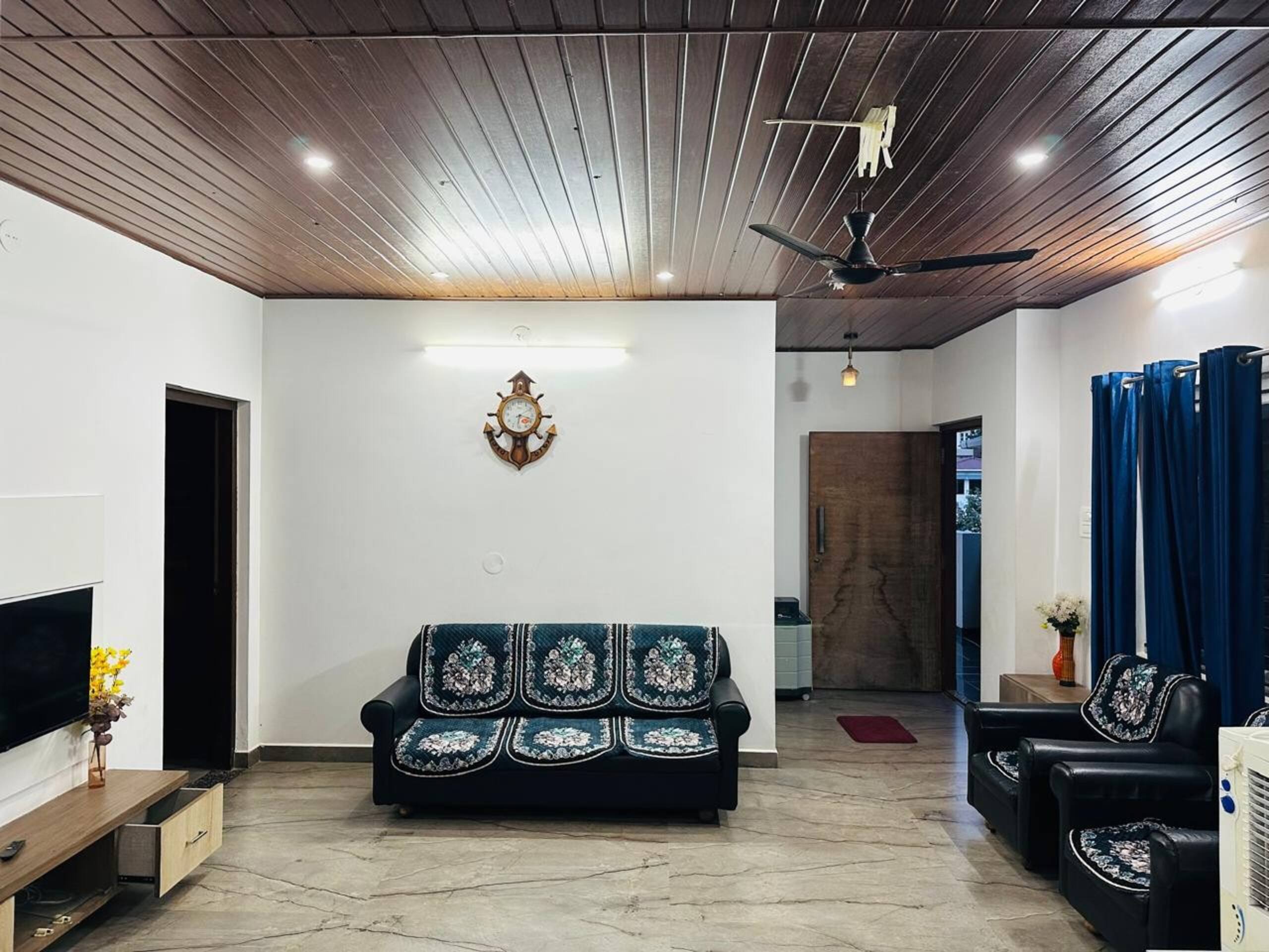 Samruddhi-2BHK AC-2nd Floor 5