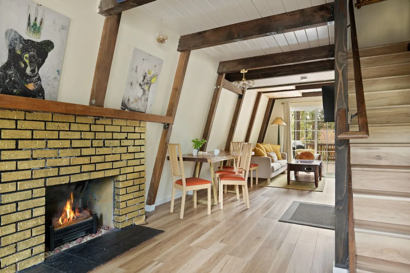 Swiss Bliss, Ideal Ski Location w Hot Tub & BBQ 10