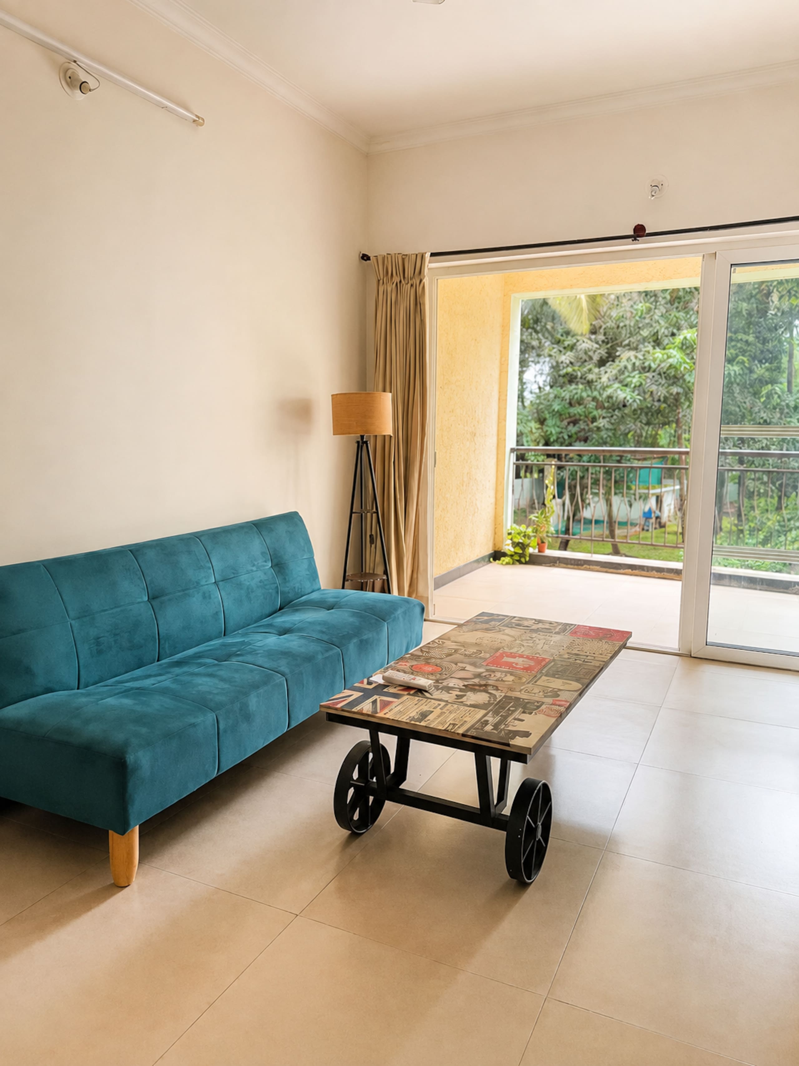 Cozy 1BHK with 2 Balcony in Siolim — photo 1