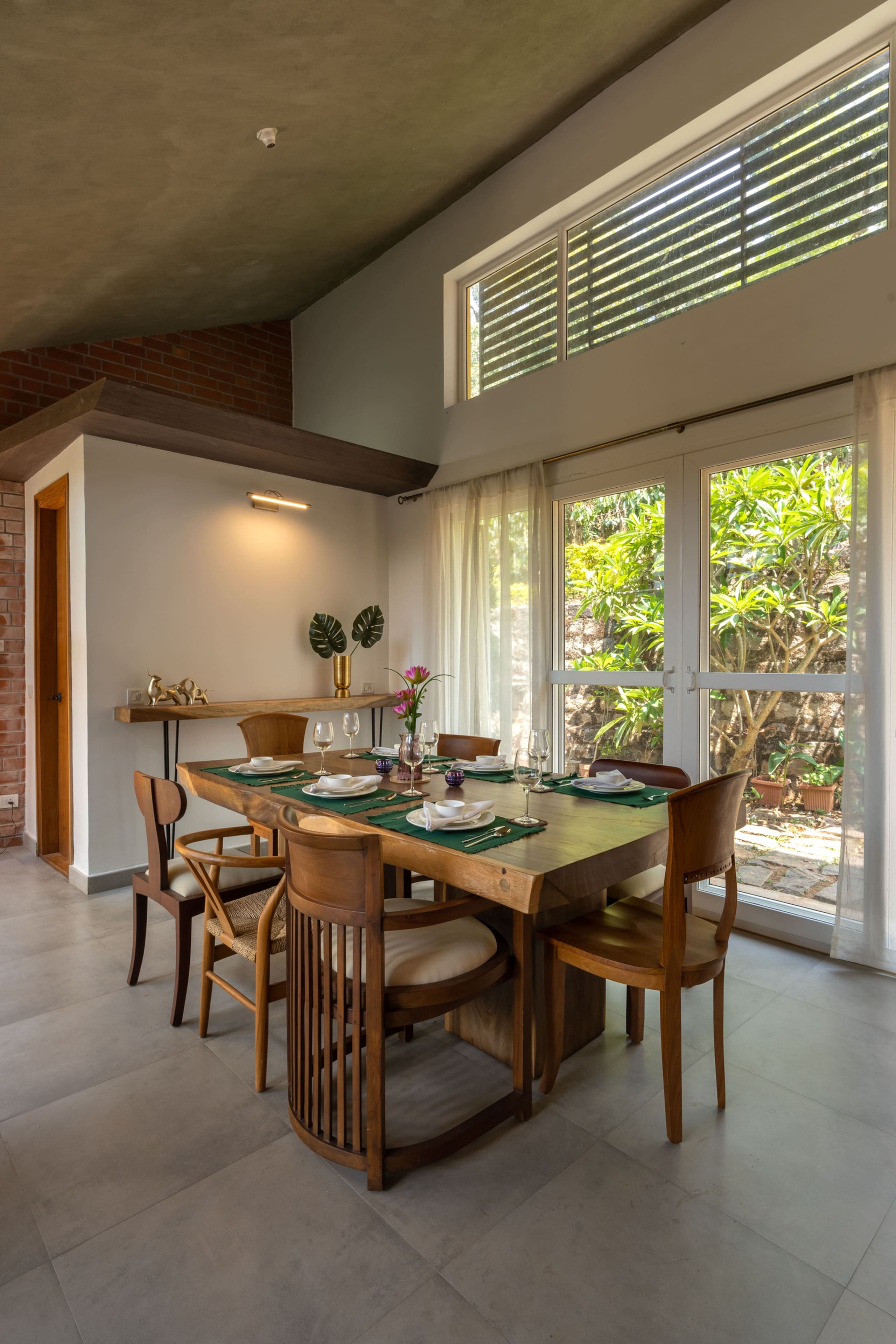Whispering Waters - Villa with Breathtaking Views 18