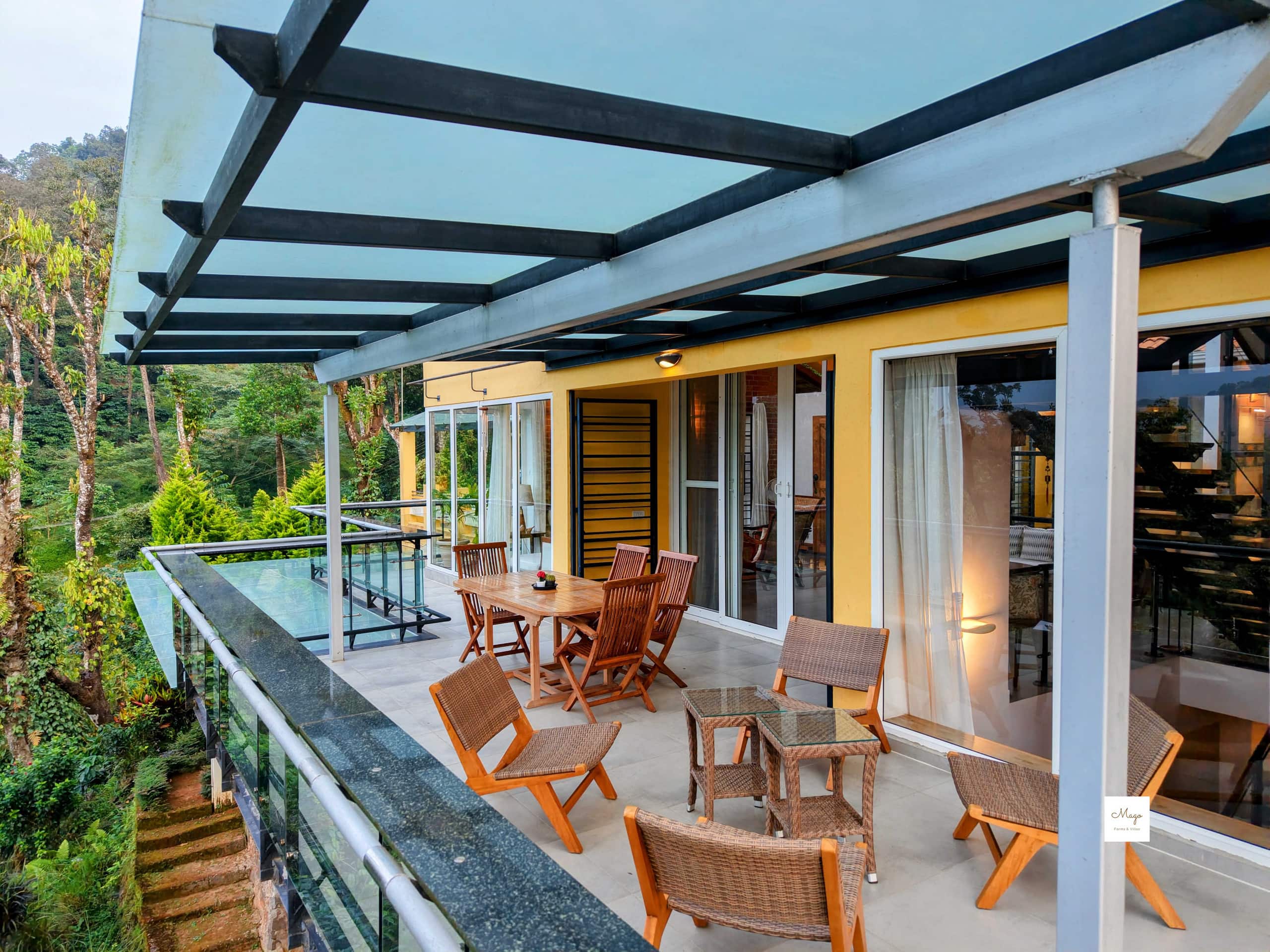 Whispering Waters - Villa with Breathtaking Views 8