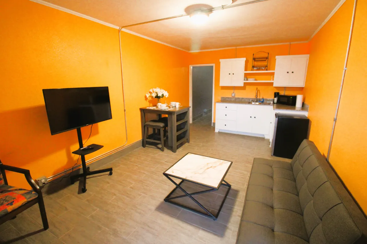 The Catherine at 1611 Residences 2