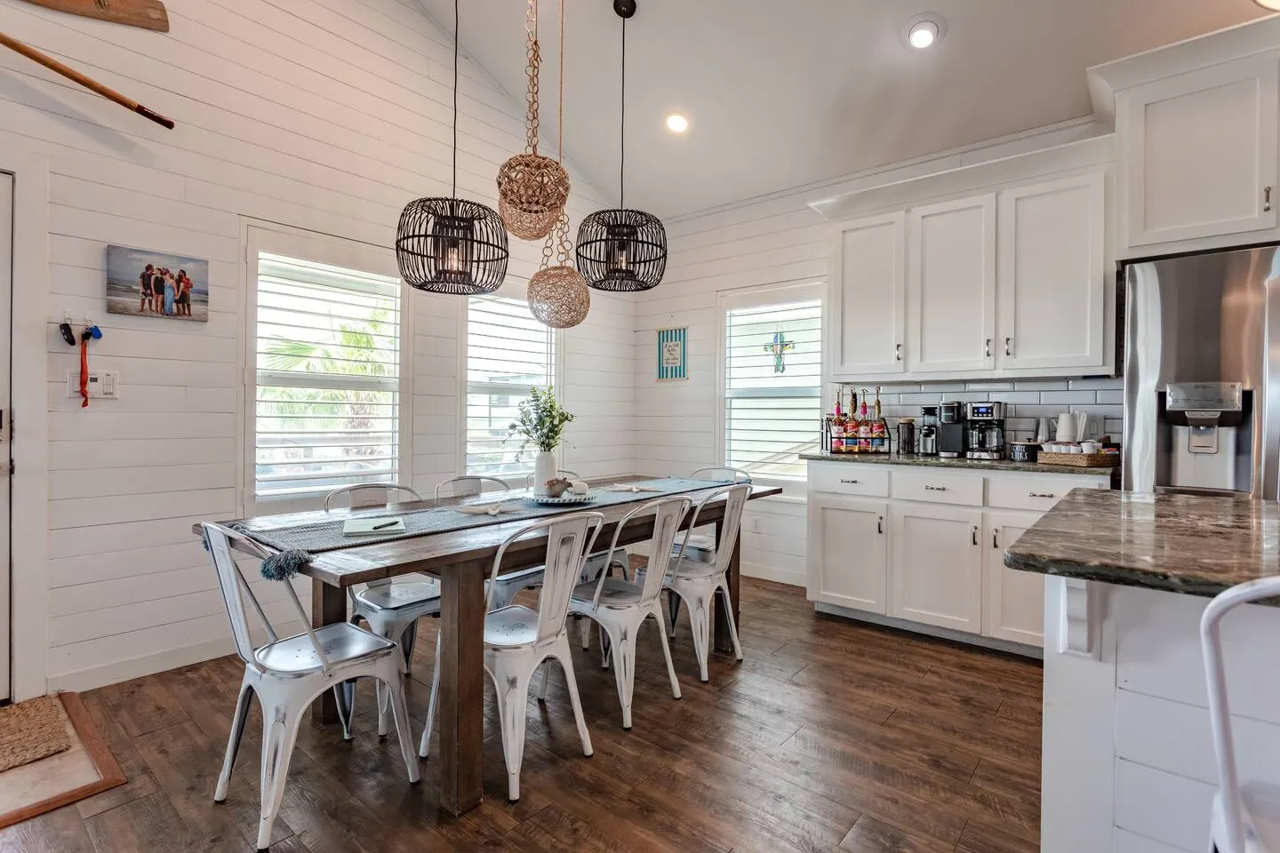 Shore Dream-Game Room/Community Pool/Mins to Beach 10