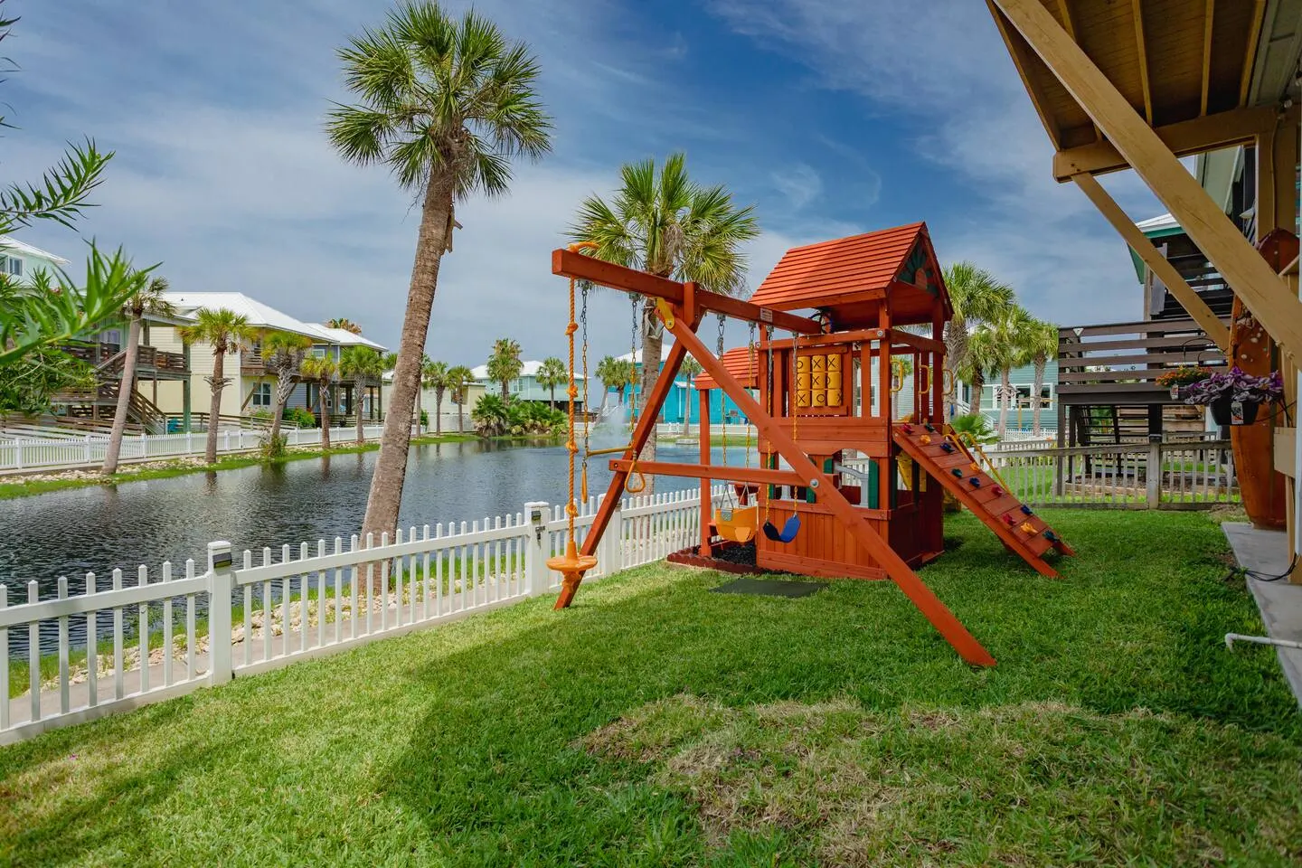Shore Dream-Game Room/Community Pool/Mins to Beach — photo 3