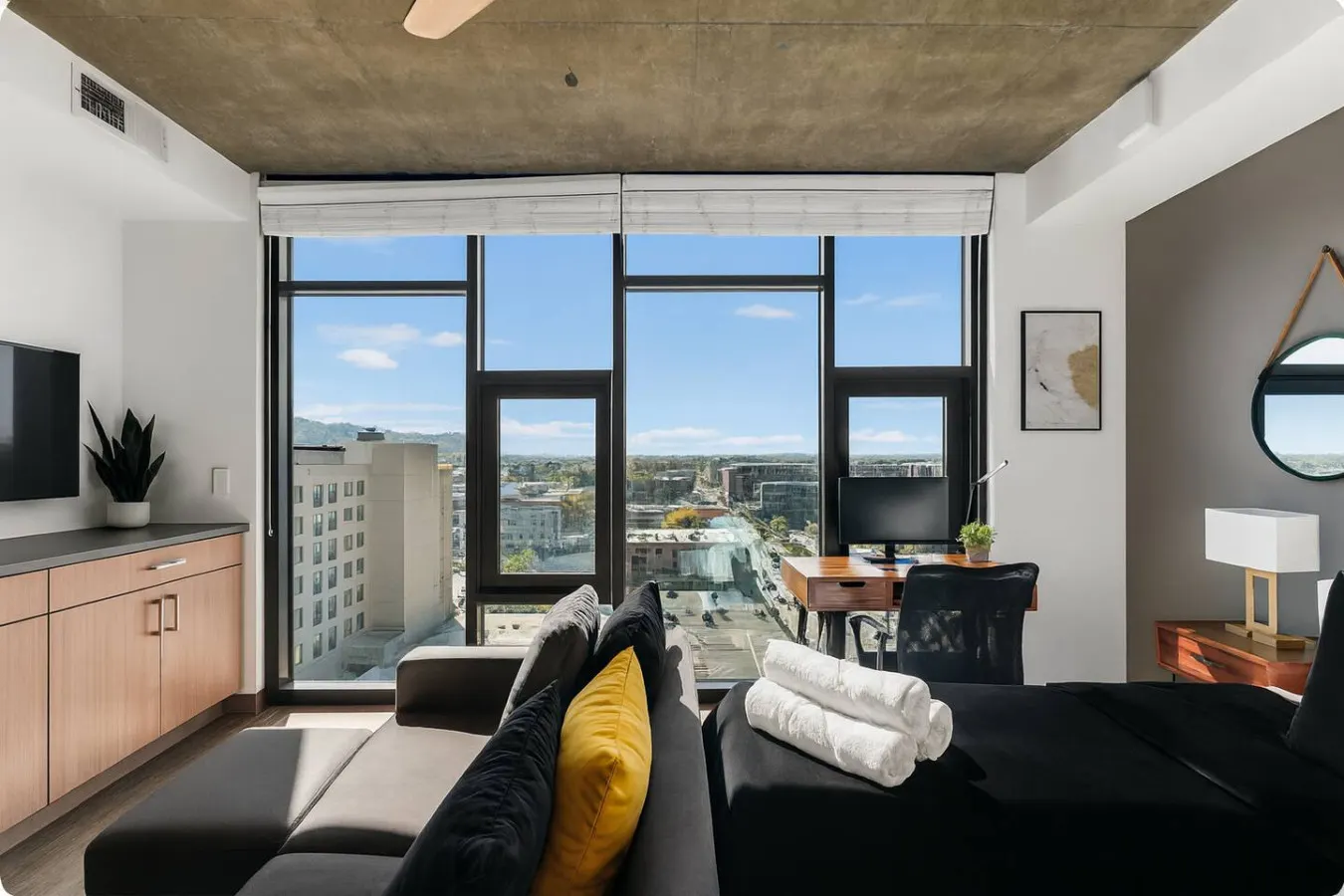 Bright + Airy Studio | Perfect City Escape 8 — foto 3