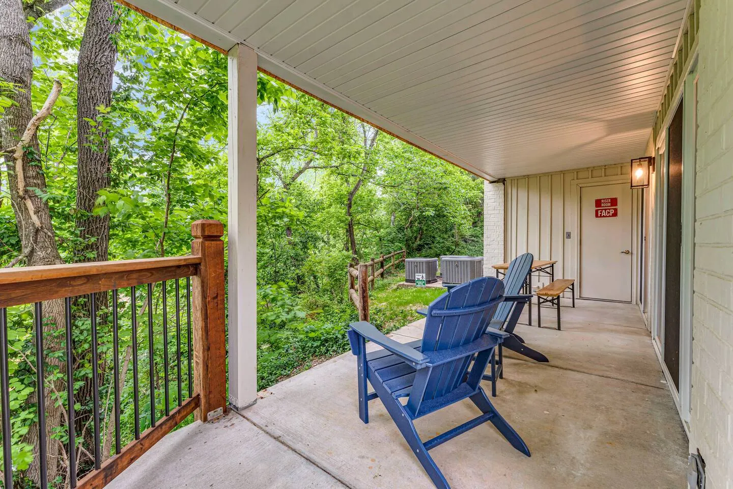 Roark Valley Resort J1 - Luxury Creekside, Pools & View! 17