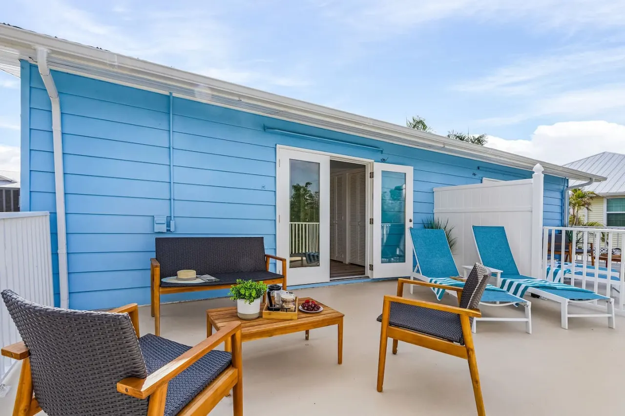 Blue Shore Beach Escape * beach, pool & relaxation — photo 4