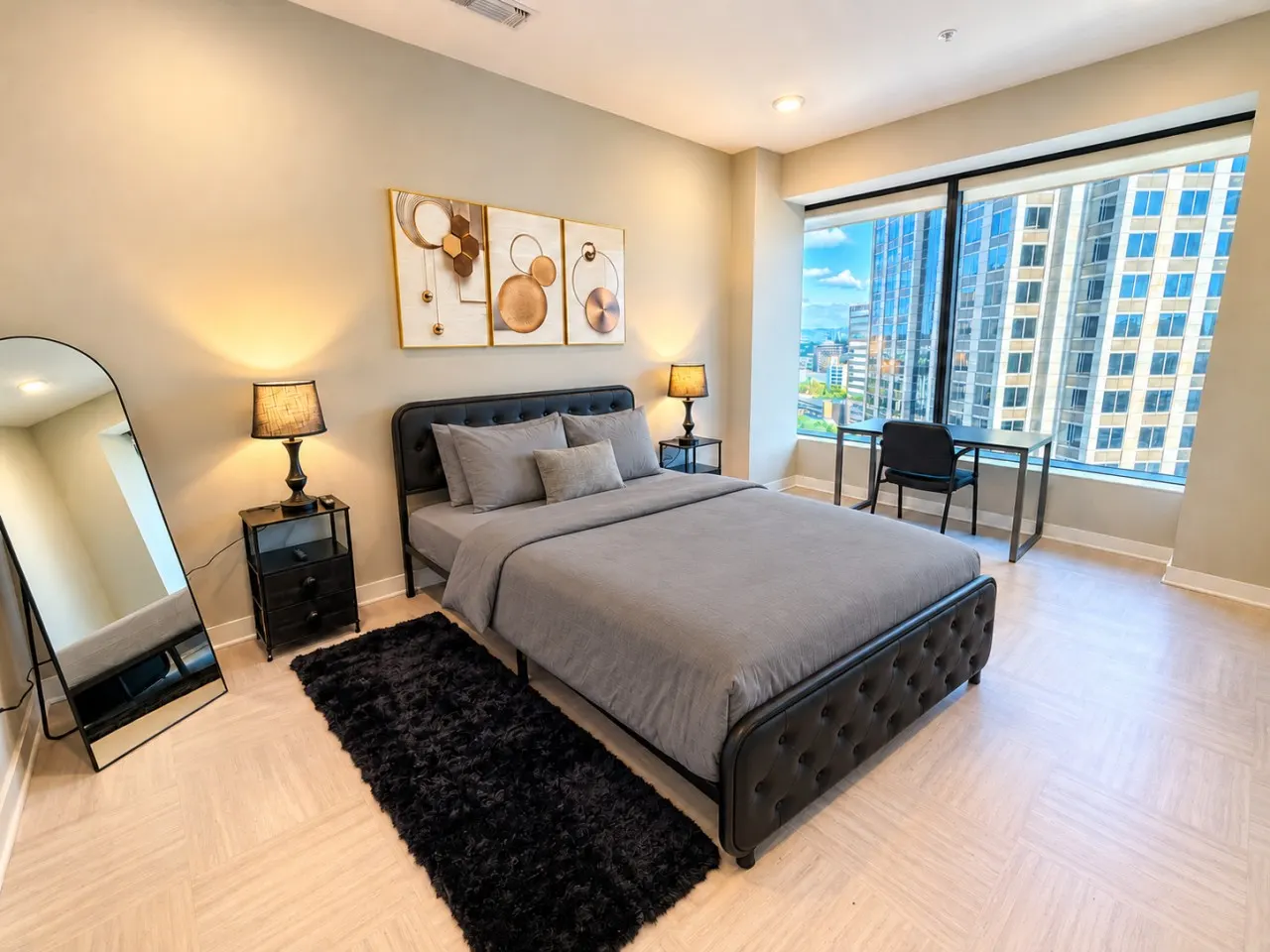 City Lights Haven | 2 Queen 2BR — photo 5