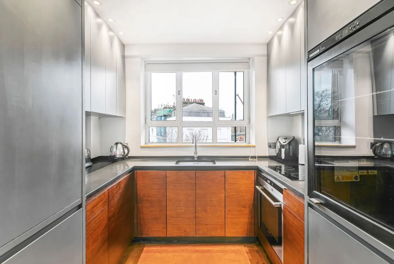 Stylish Chelsea Home - Elevator & Best Location 12