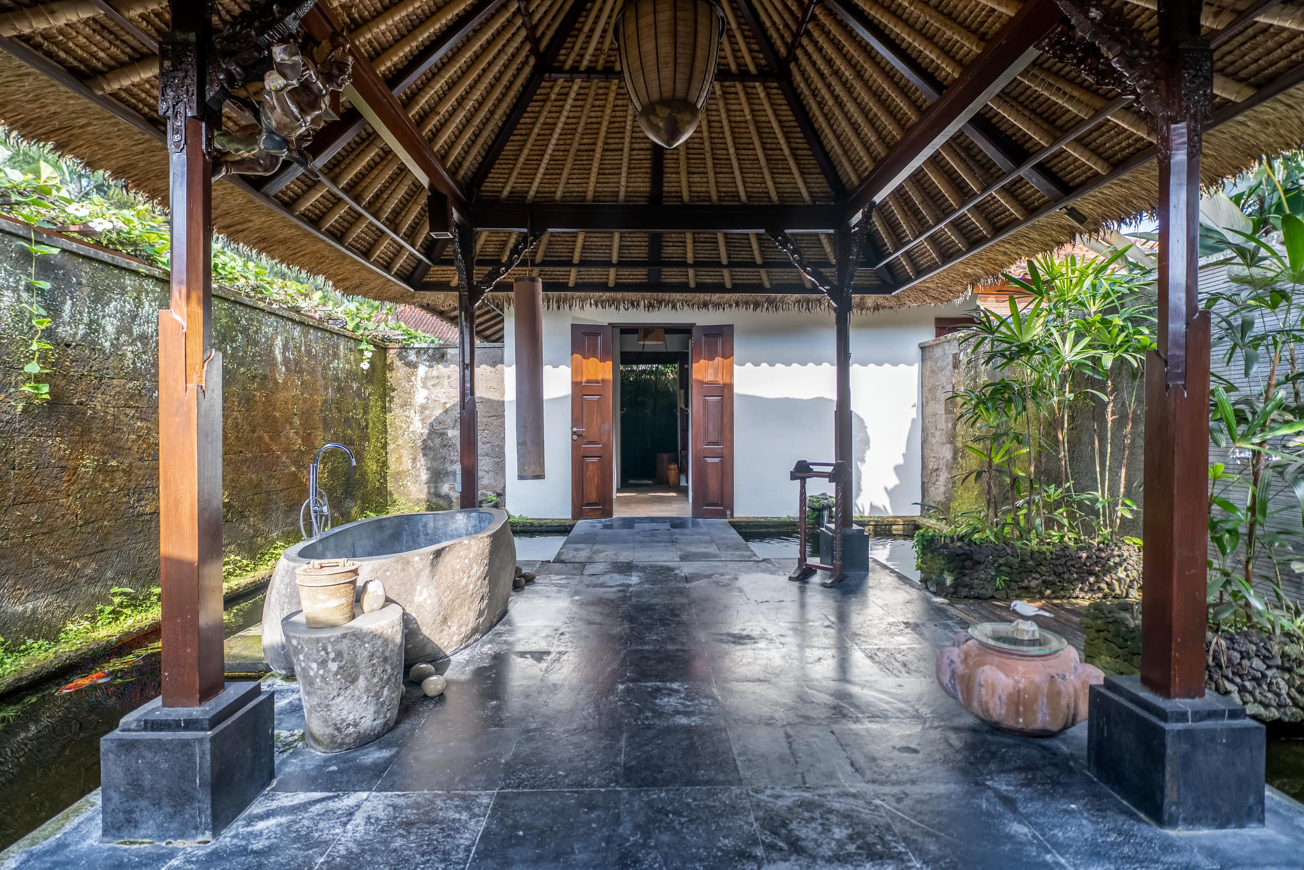 Lush Garden 4BR Luxury Villa • Epic Views 37