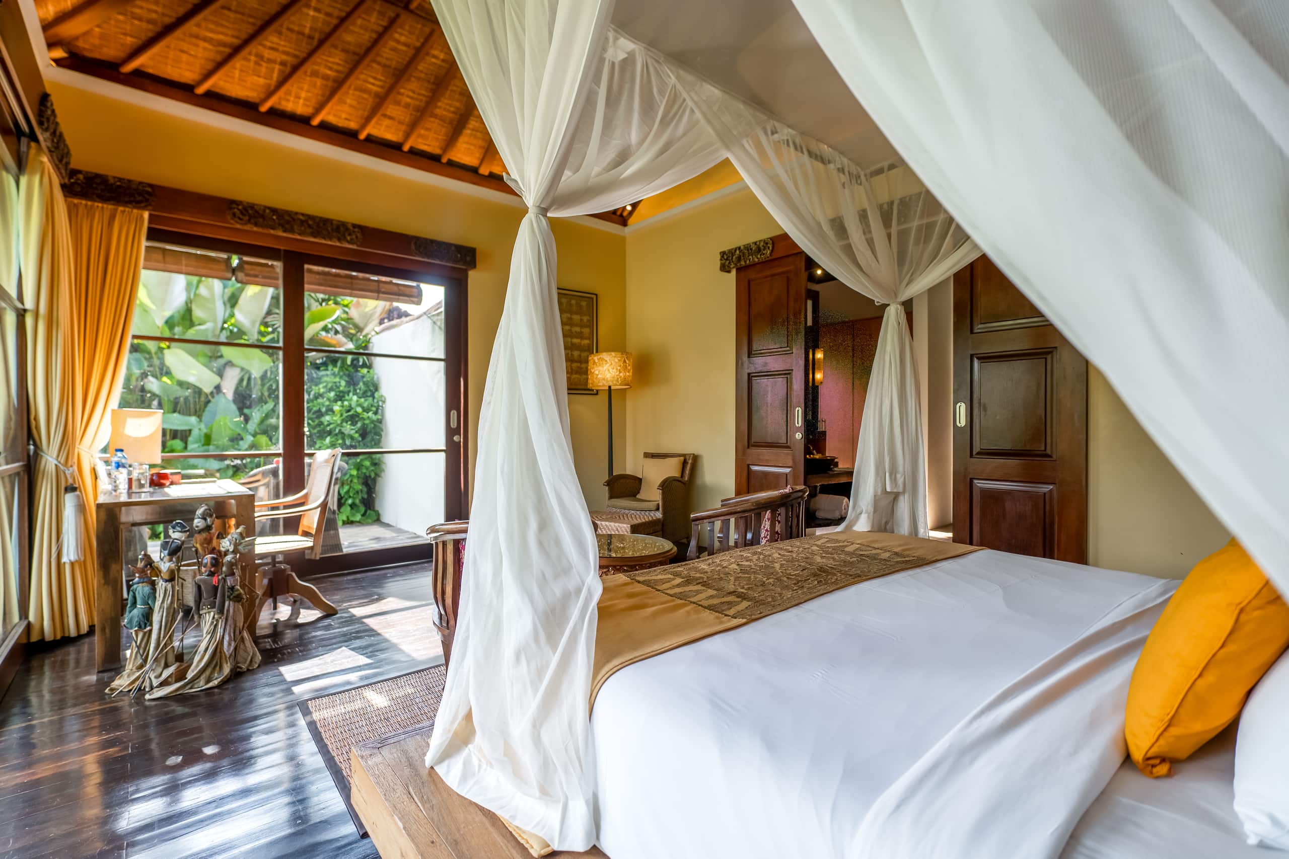 Lush Garden 4BR Luxury Villa • Epic Views 26