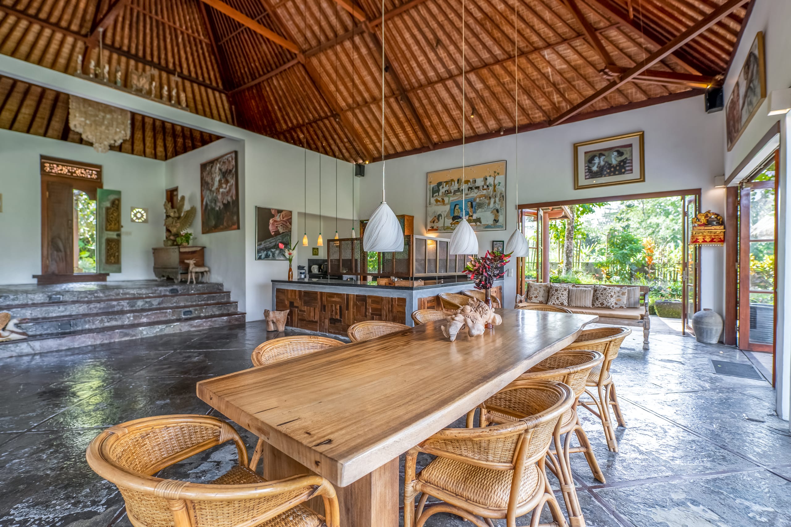 Lush Garden 4BR Luxury Villa • Epic Views 13