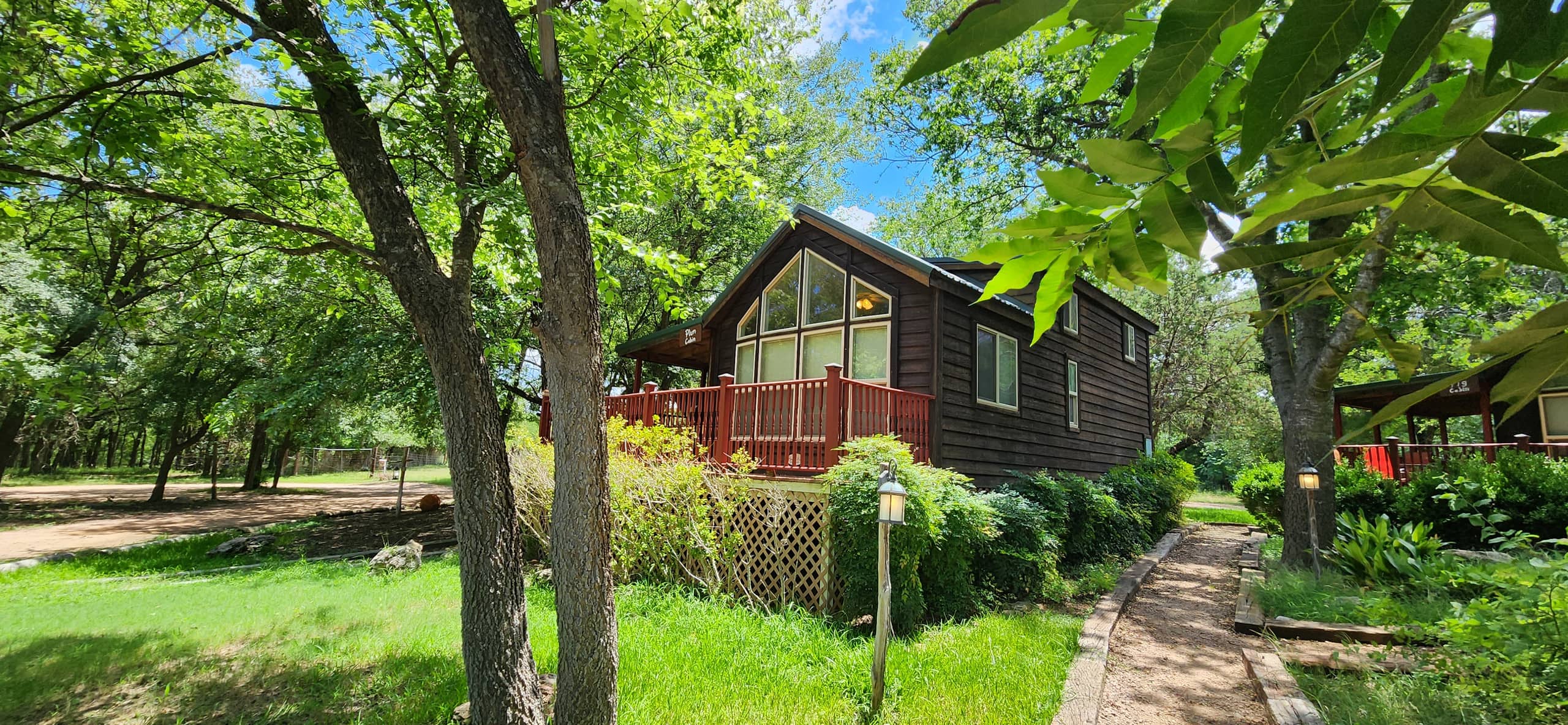 Mendelbaum Winery Cabins