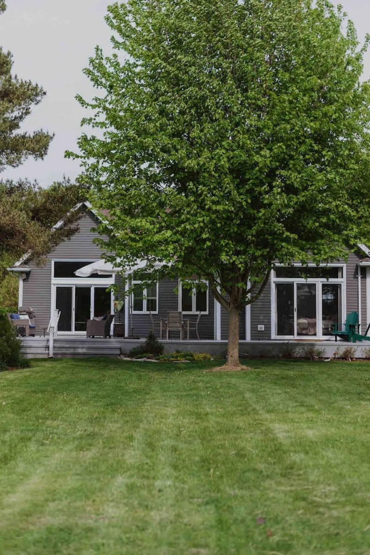 Sparks Waterfront Cottages- Blue Point Bay 11