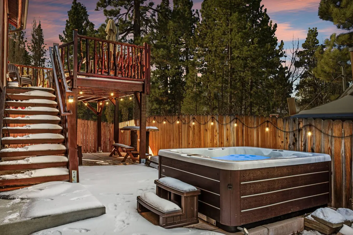 High Altitude Modern Retreat, Game Room & Hot Tub