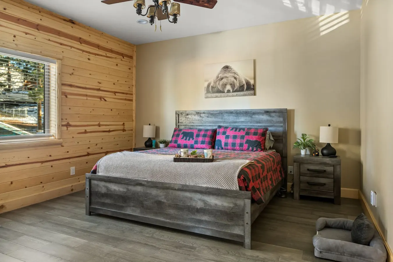 High Altitude Modern Retreat, Game Room & Hot Tub 17