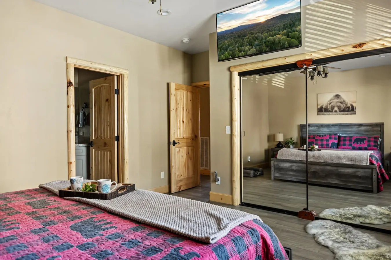 High Altitude Modern Retreat, Game Room & Hot Tub 18