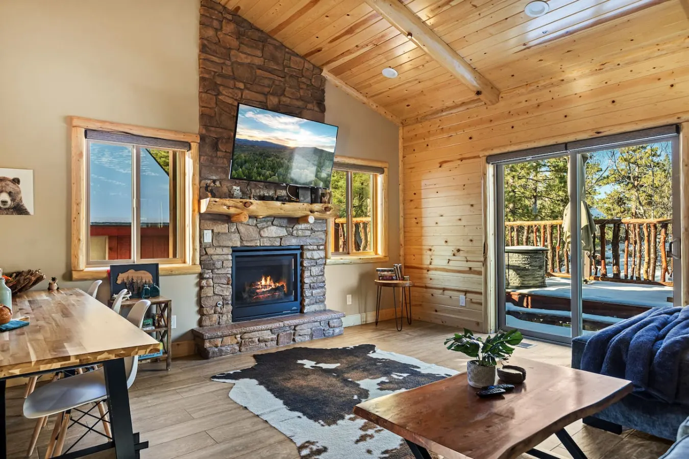 High Altitude Modern Retreat, Game Room & Hot Tub — photo 4