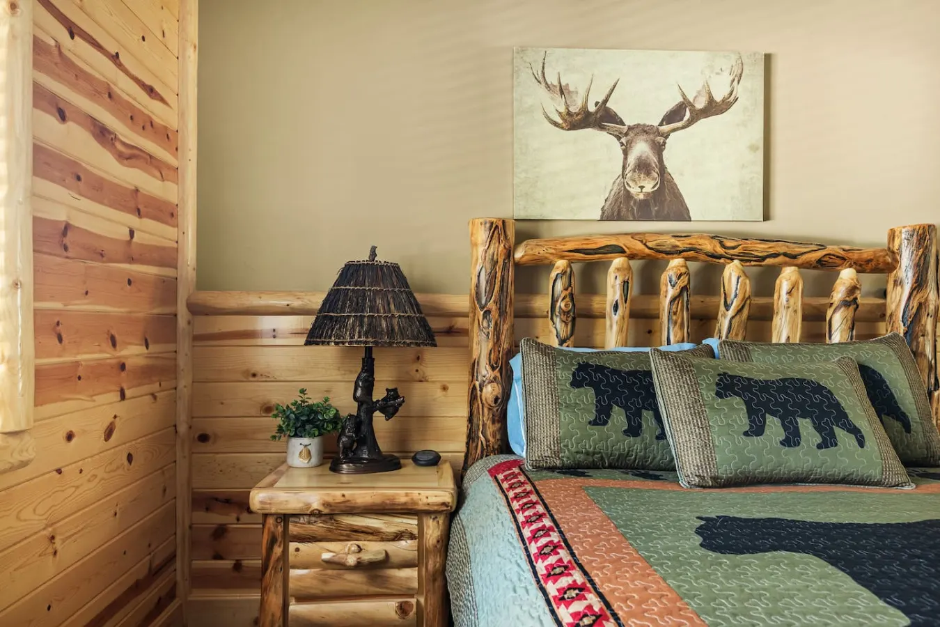 High Altitude Modern Retreat, Game Room & Hot Tub 7