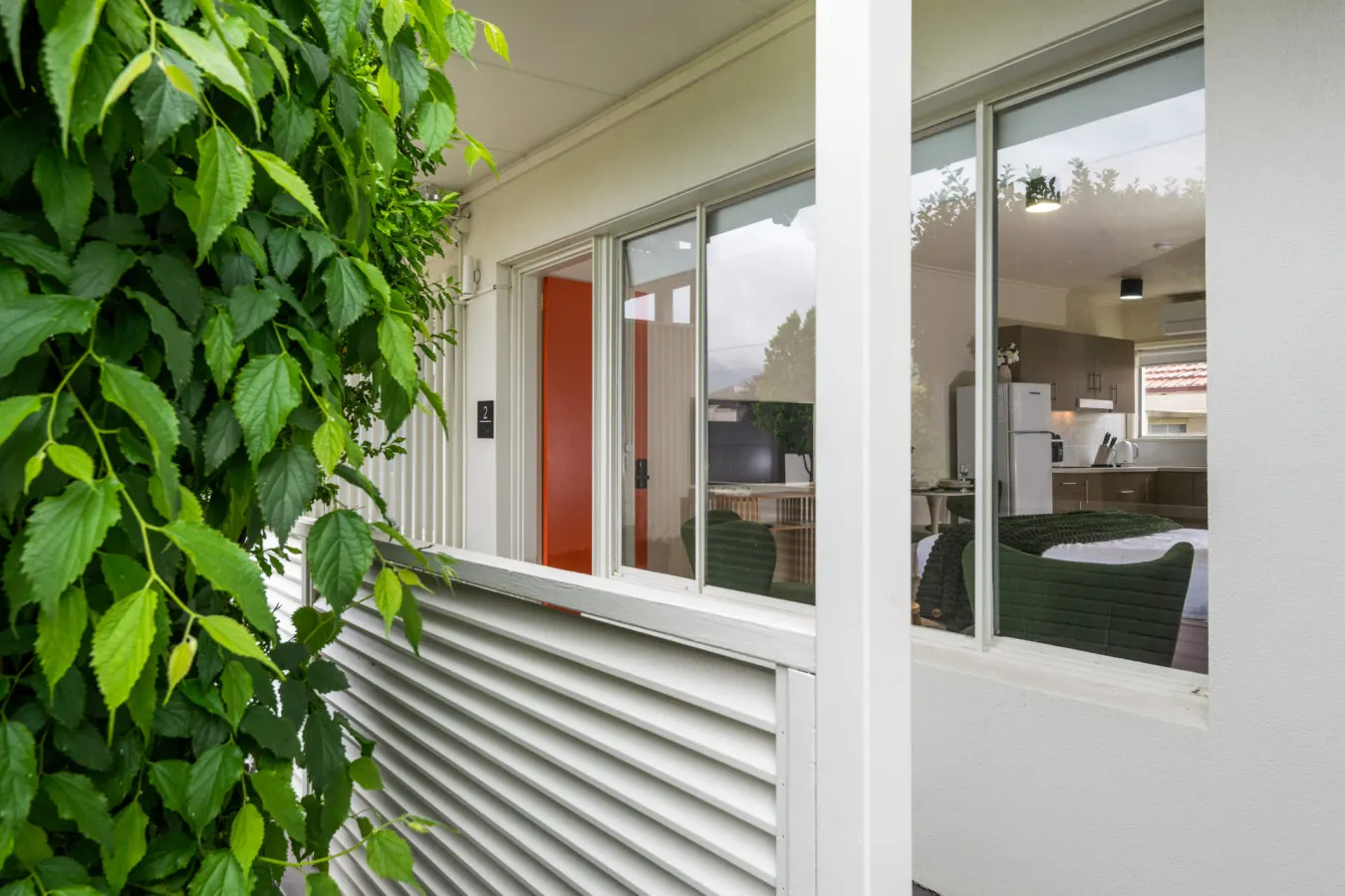 Convenient across from Geelong Hospital 6