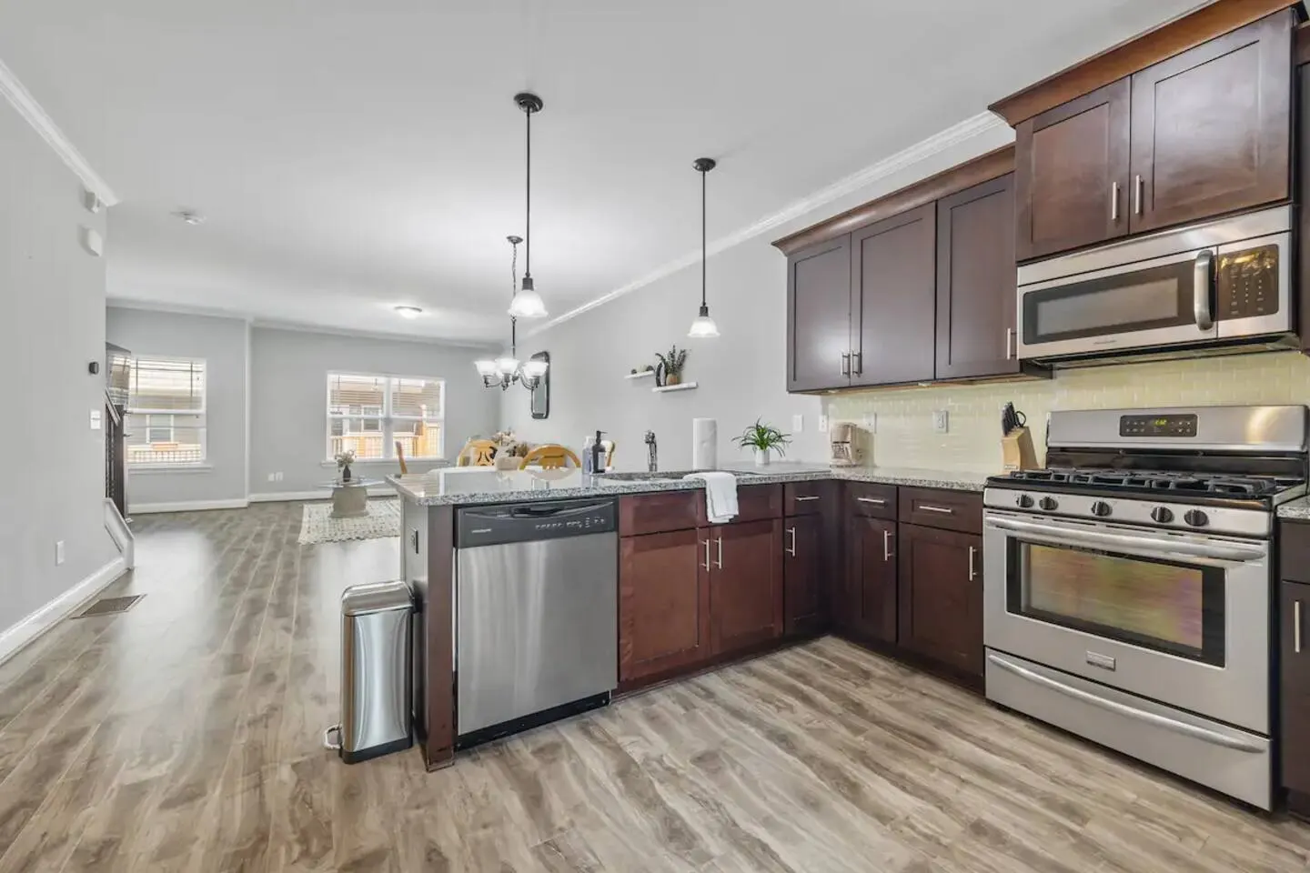Modern 2BR Townhome Near BeltLine 10