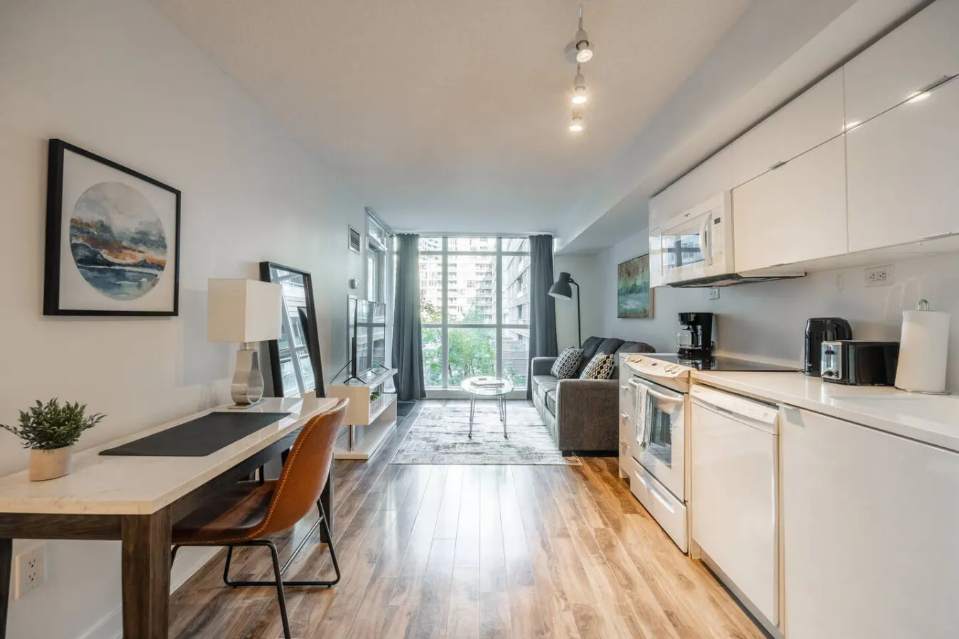 Modern 1BR Condo Sleeps 4 Free Parking 8