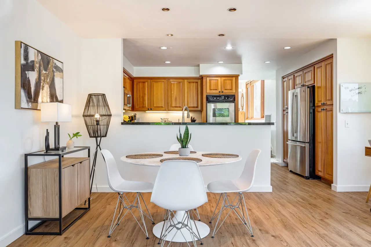 130 - Rooftop Deck 180° Lake Views! 17