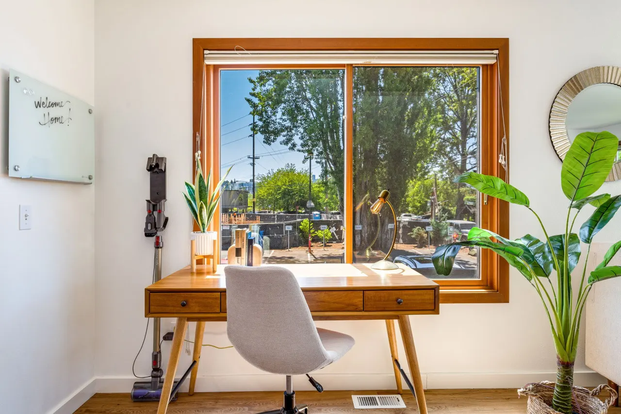 130 - Rooftop Deck 180° Lake Views! 18