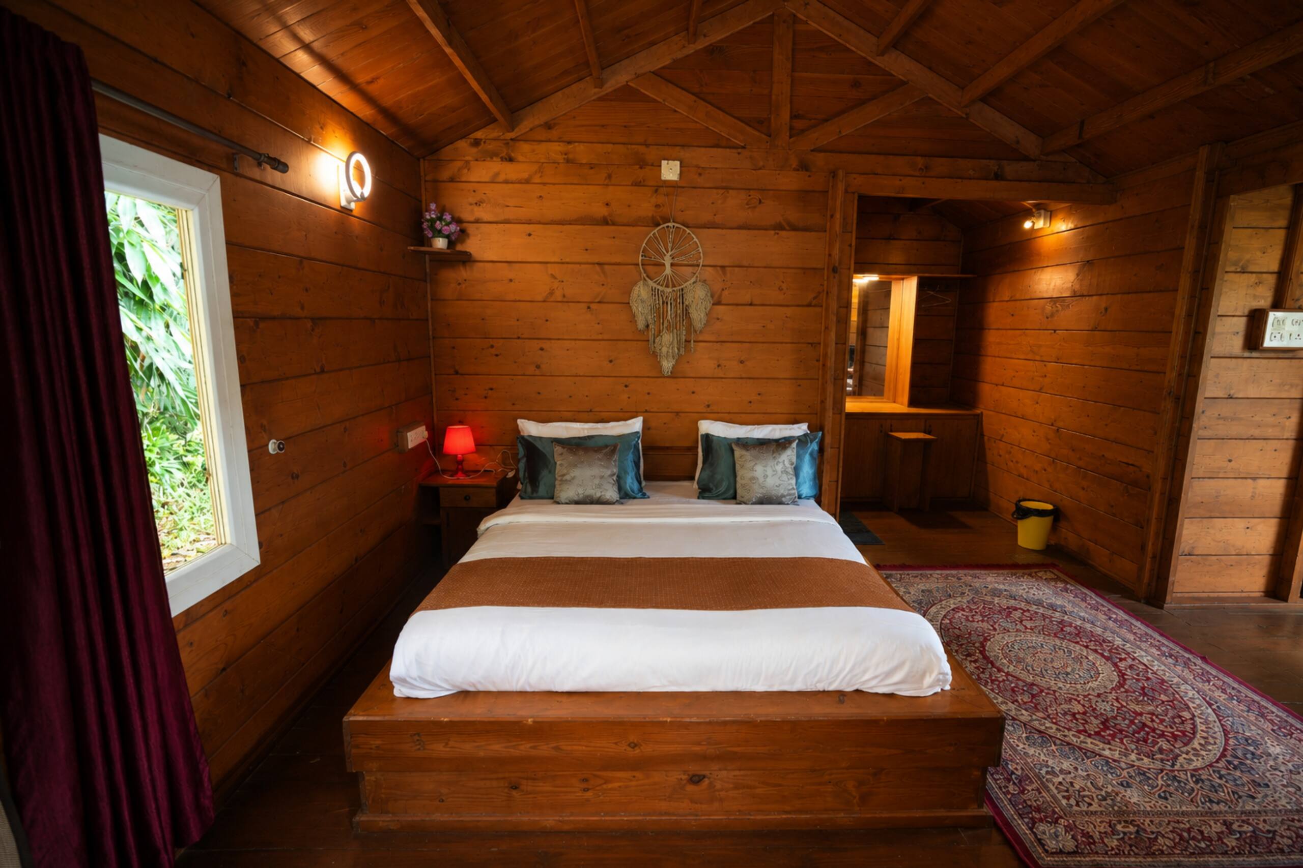 Wood House Honeymoon Cottage 15