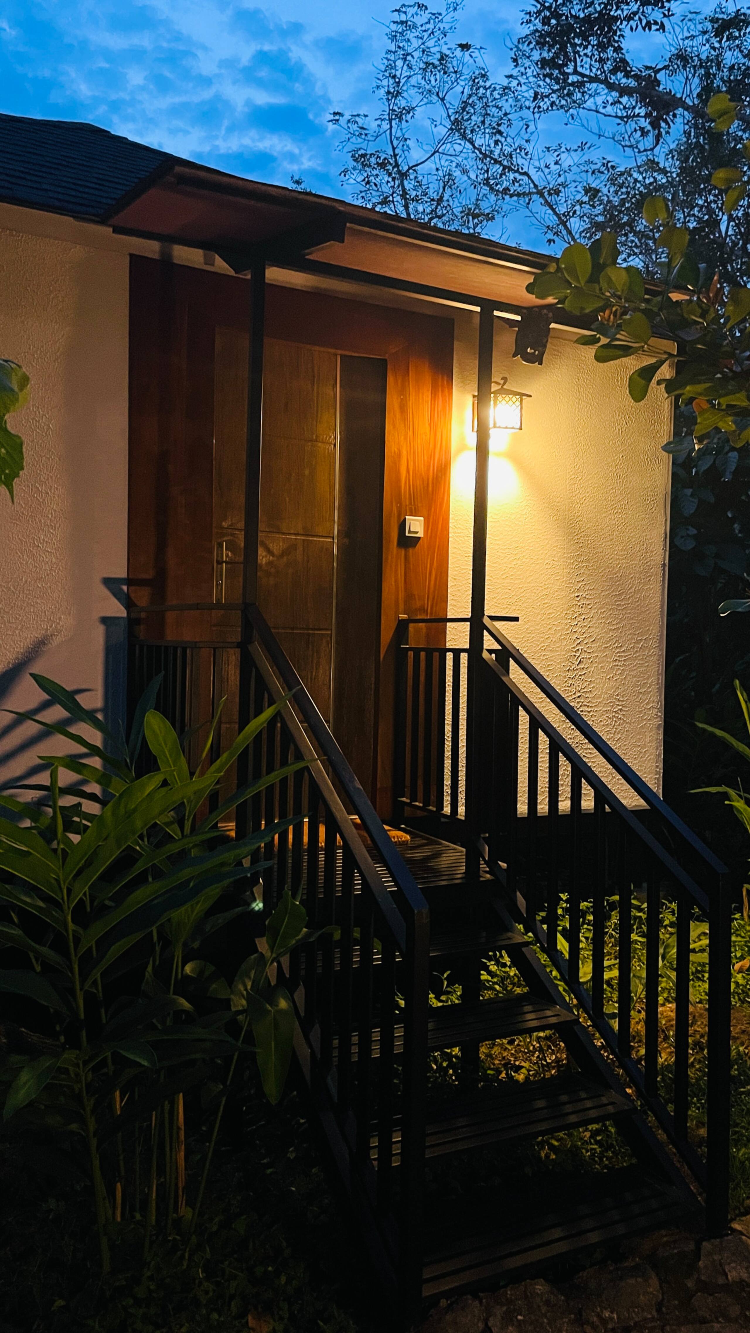 Cottage w pool near Jatayu earth centre | Llavu 24