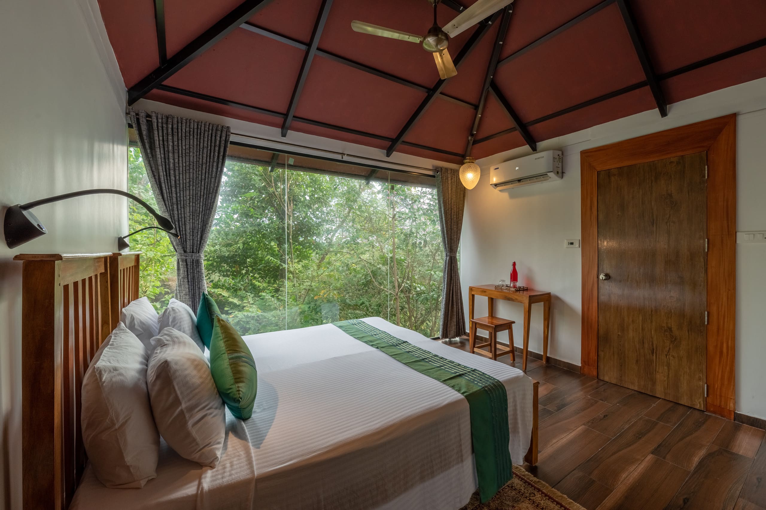 Cottage w pool near Jatayu earth centre | Llavu 5