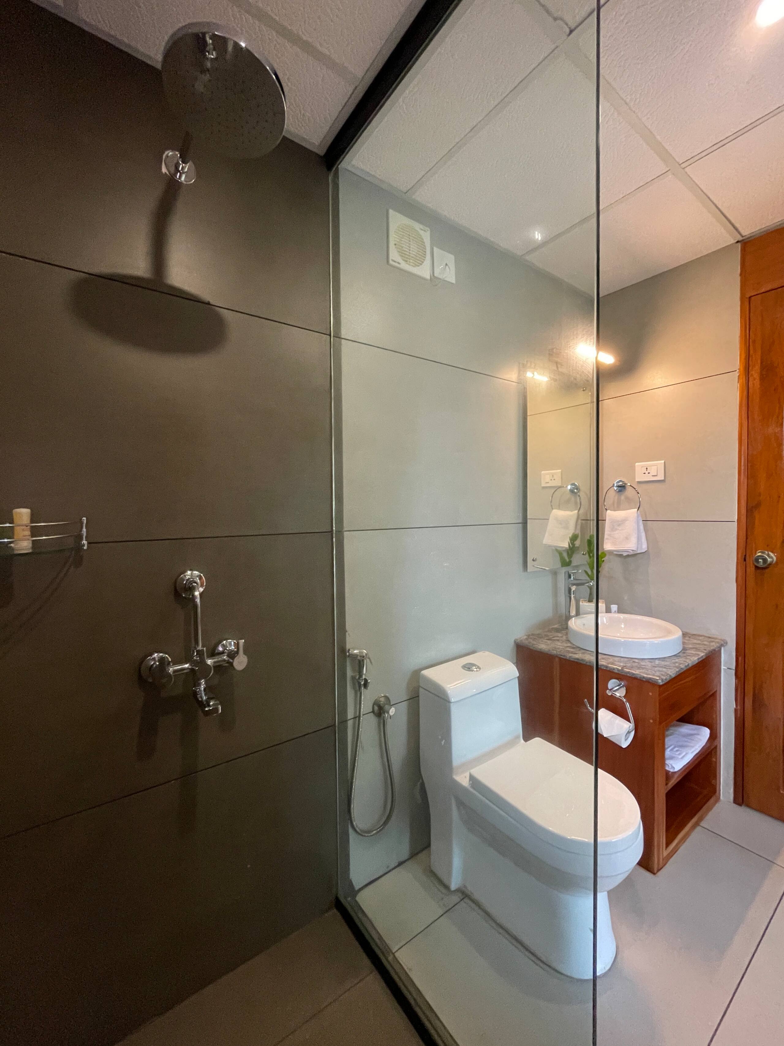 Cottage w pool near Jatayu earth centre | Llavu 17