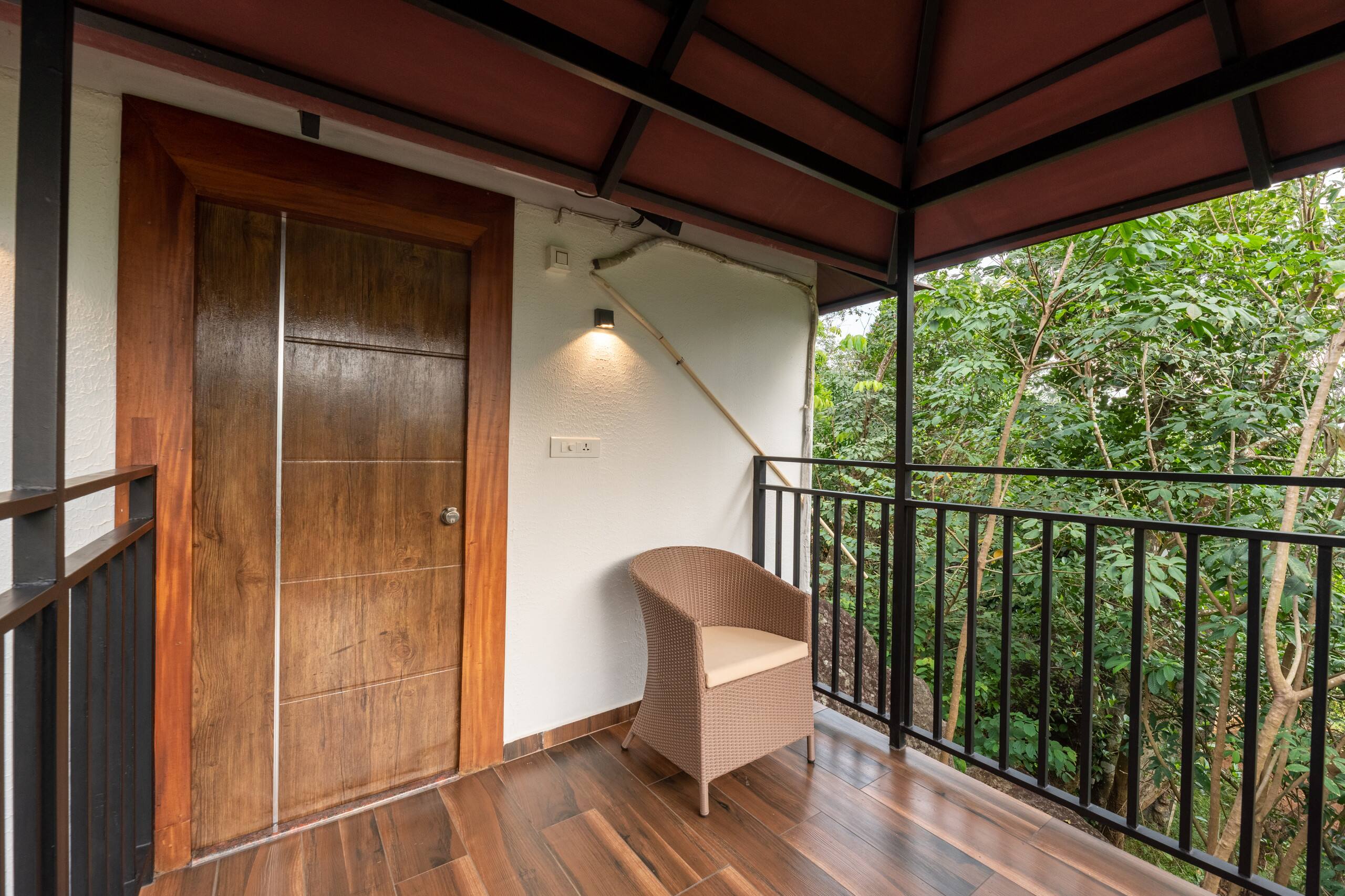 Cottage w pool near Jatayu earth centre | Llavu 22