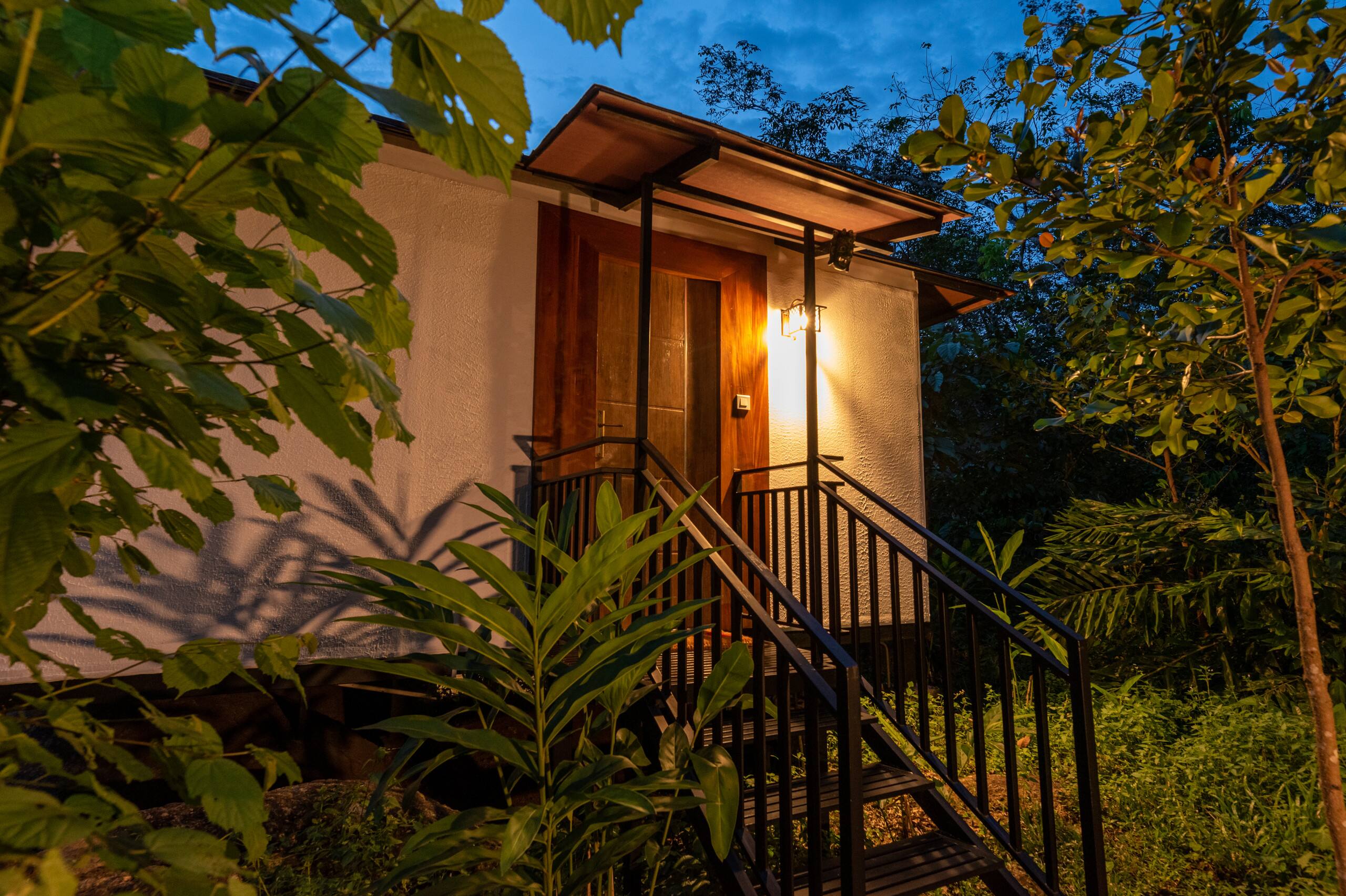 Cottage w pool near Jatayu earth centre | Llavu 27