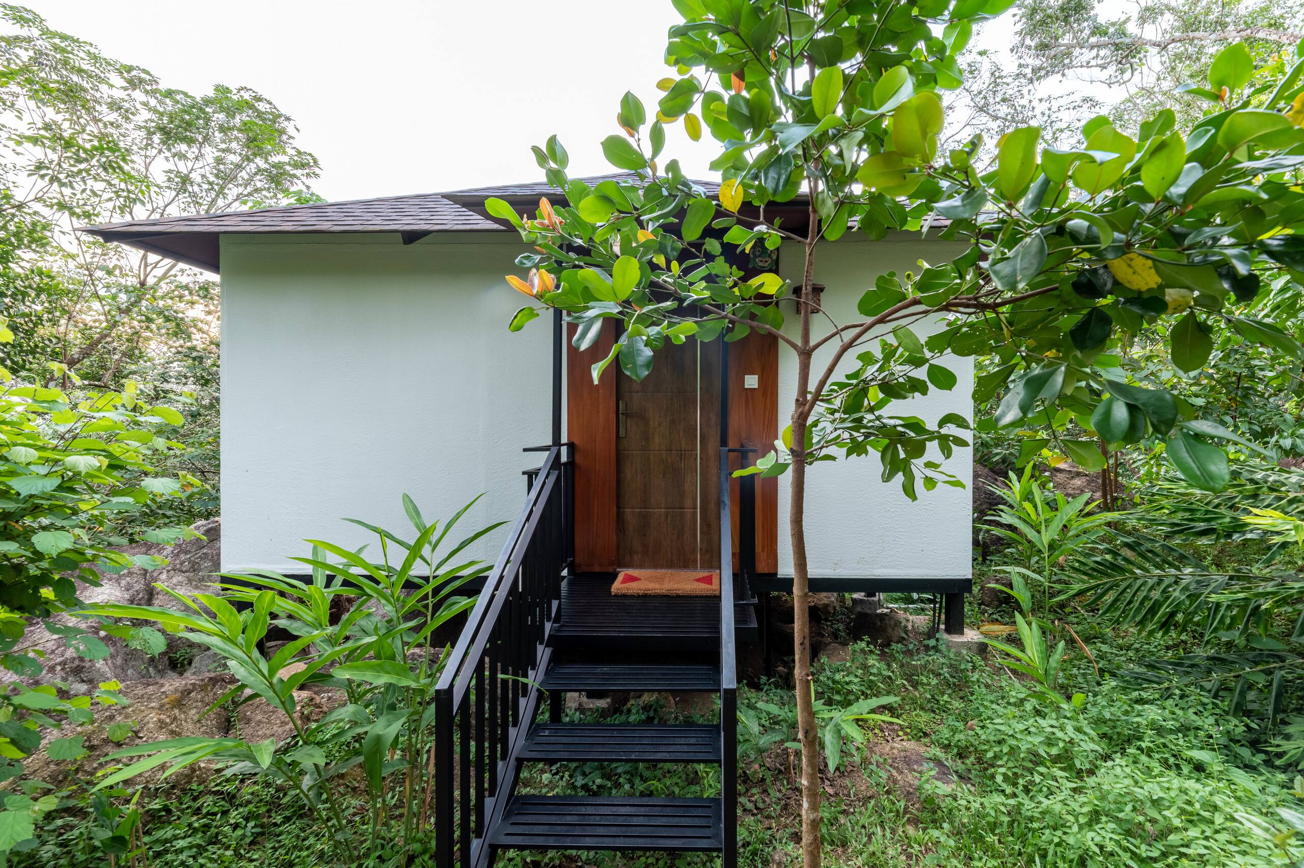 Cottage w pool near Jatayu earth centre | Llavu 32