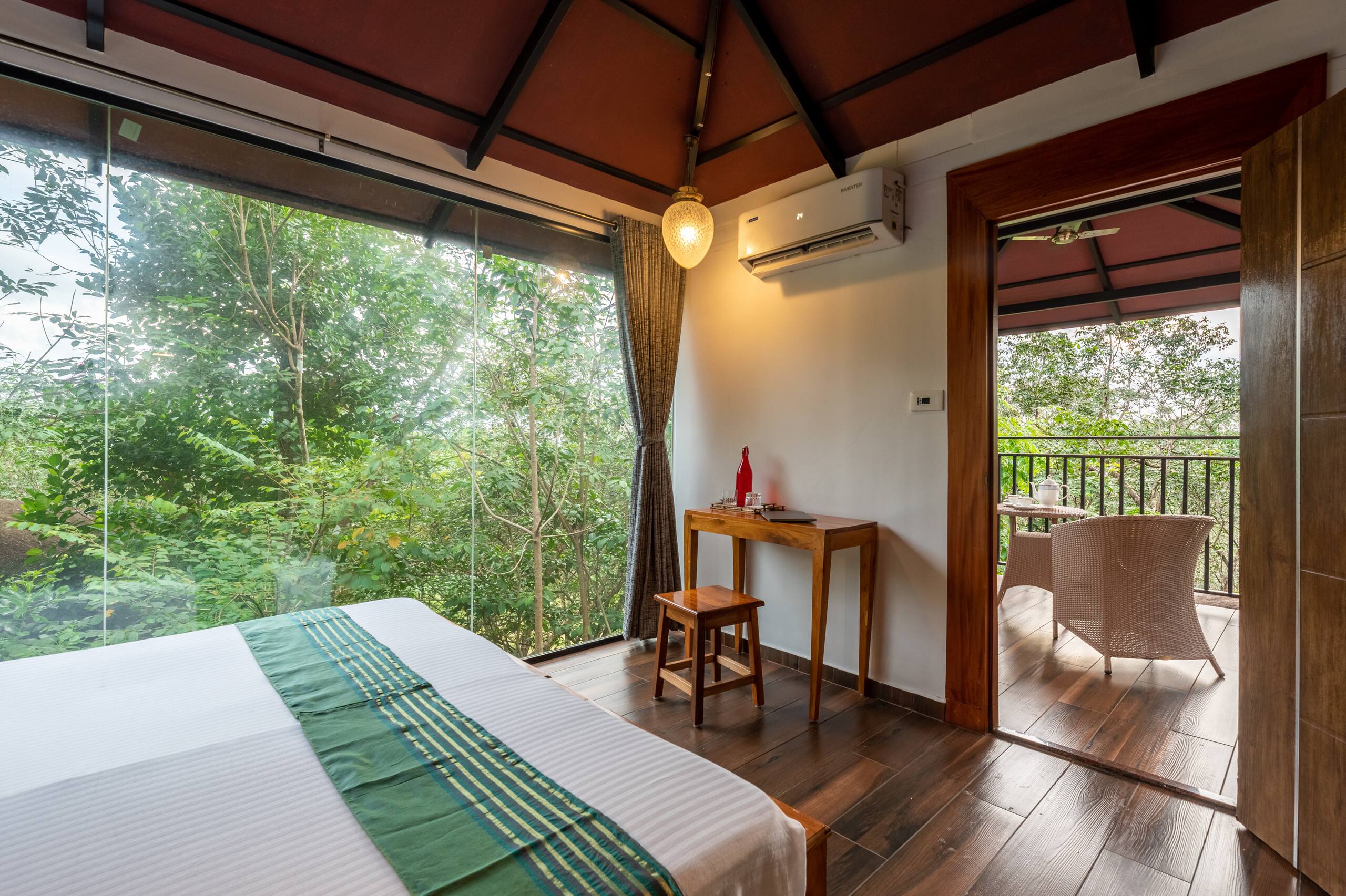 Cottage w pool near Jatayu earth centre | Llavu 10
