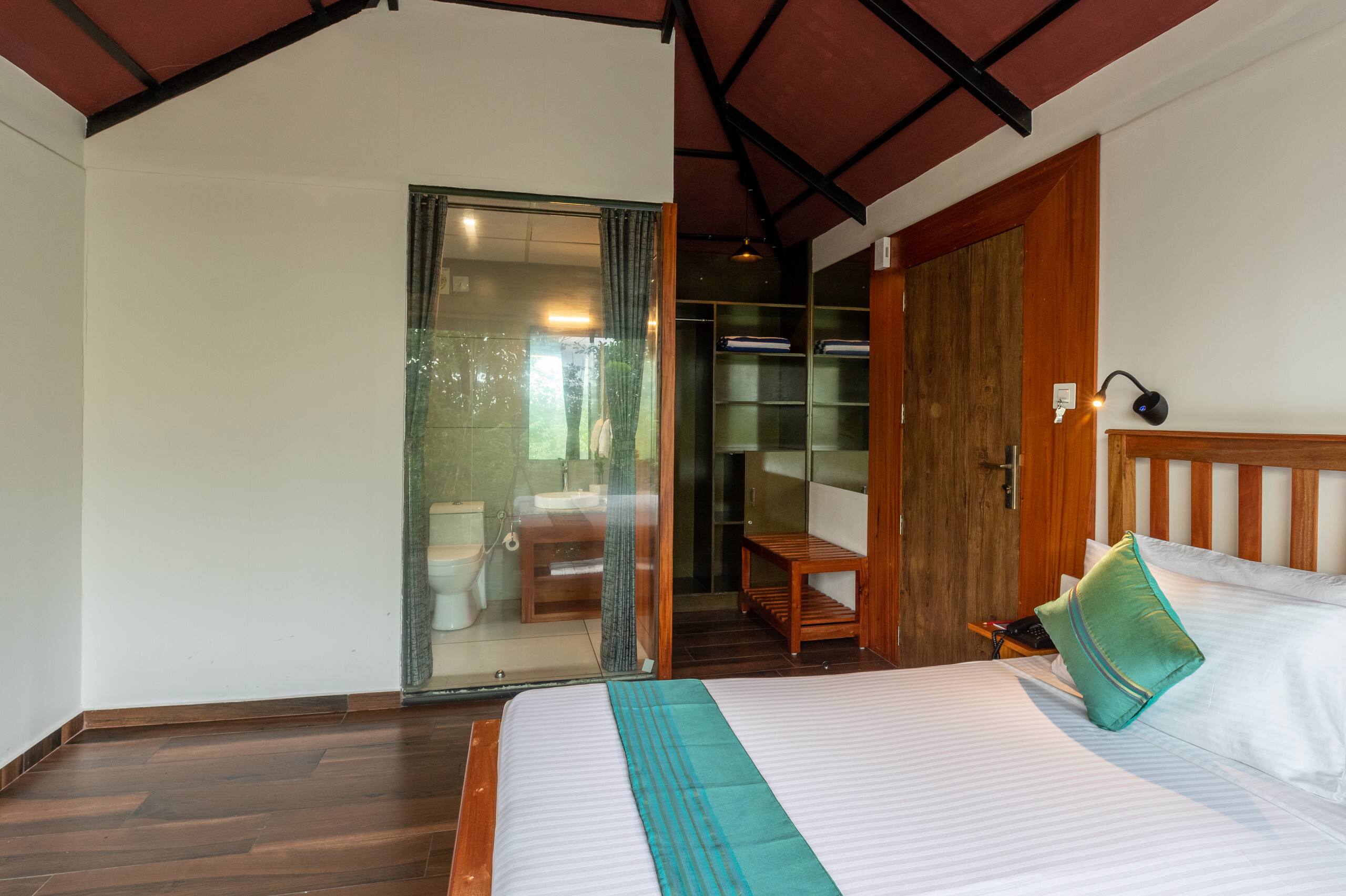 Cottage w pool near Jatayu earth centre | Llavu 9