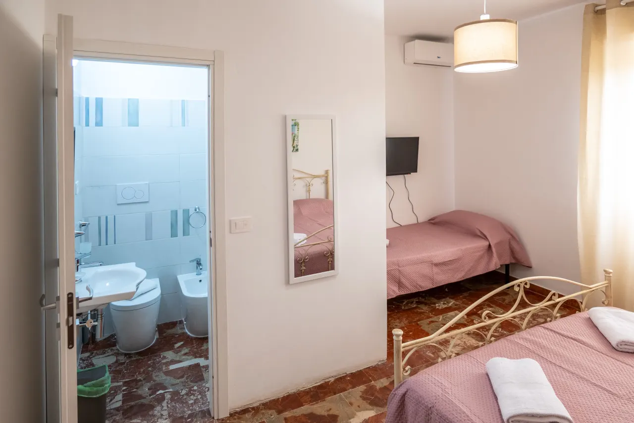 Villa D'Angelo - Camera Tripla — photo 4