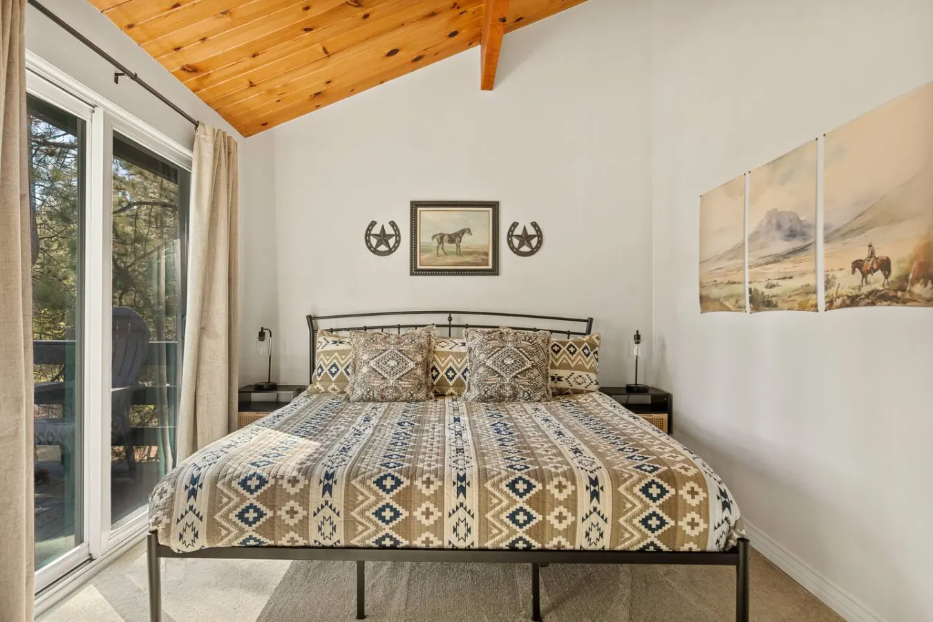 Cowboy Cabin w Lake View, EV Charger, Near Village 18