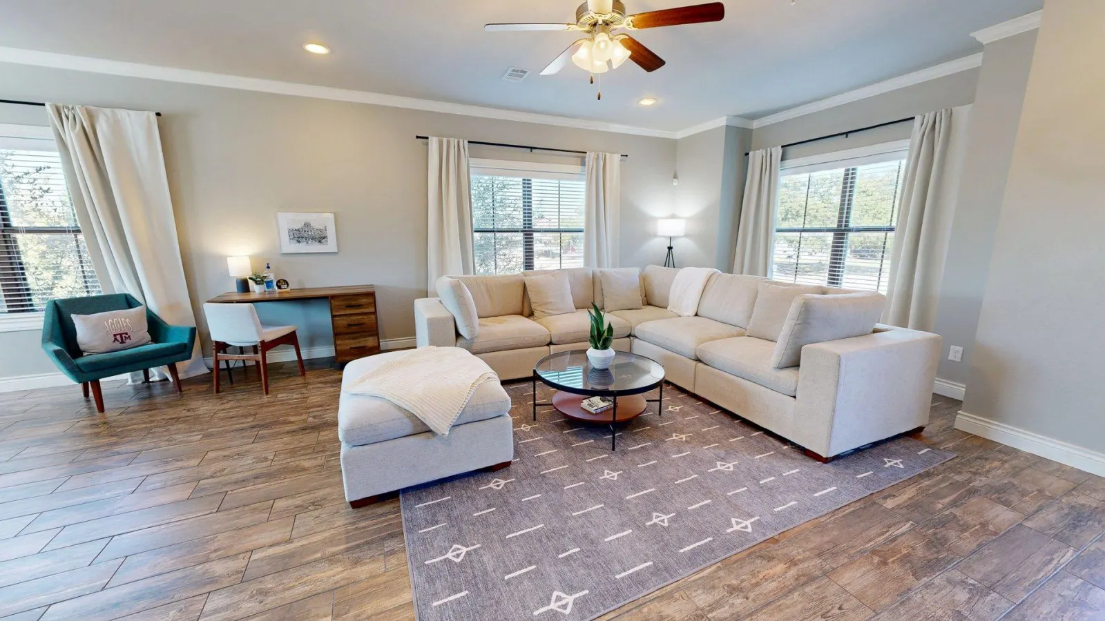 Northgate Landing- Walk to A&M & Nightlife 7